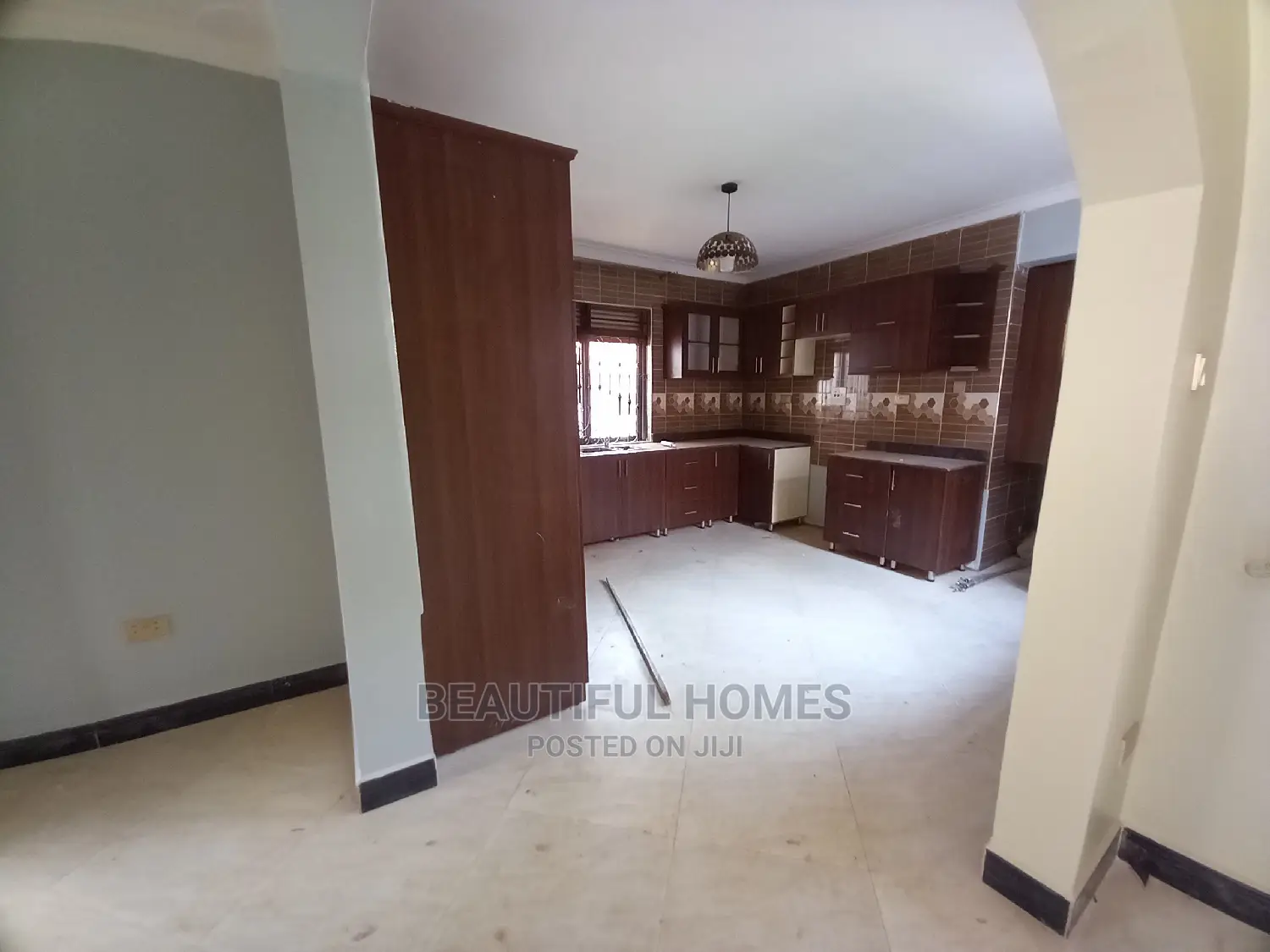 Furnished 4bdrm Duplex in Kira Gated for Sale in Kira