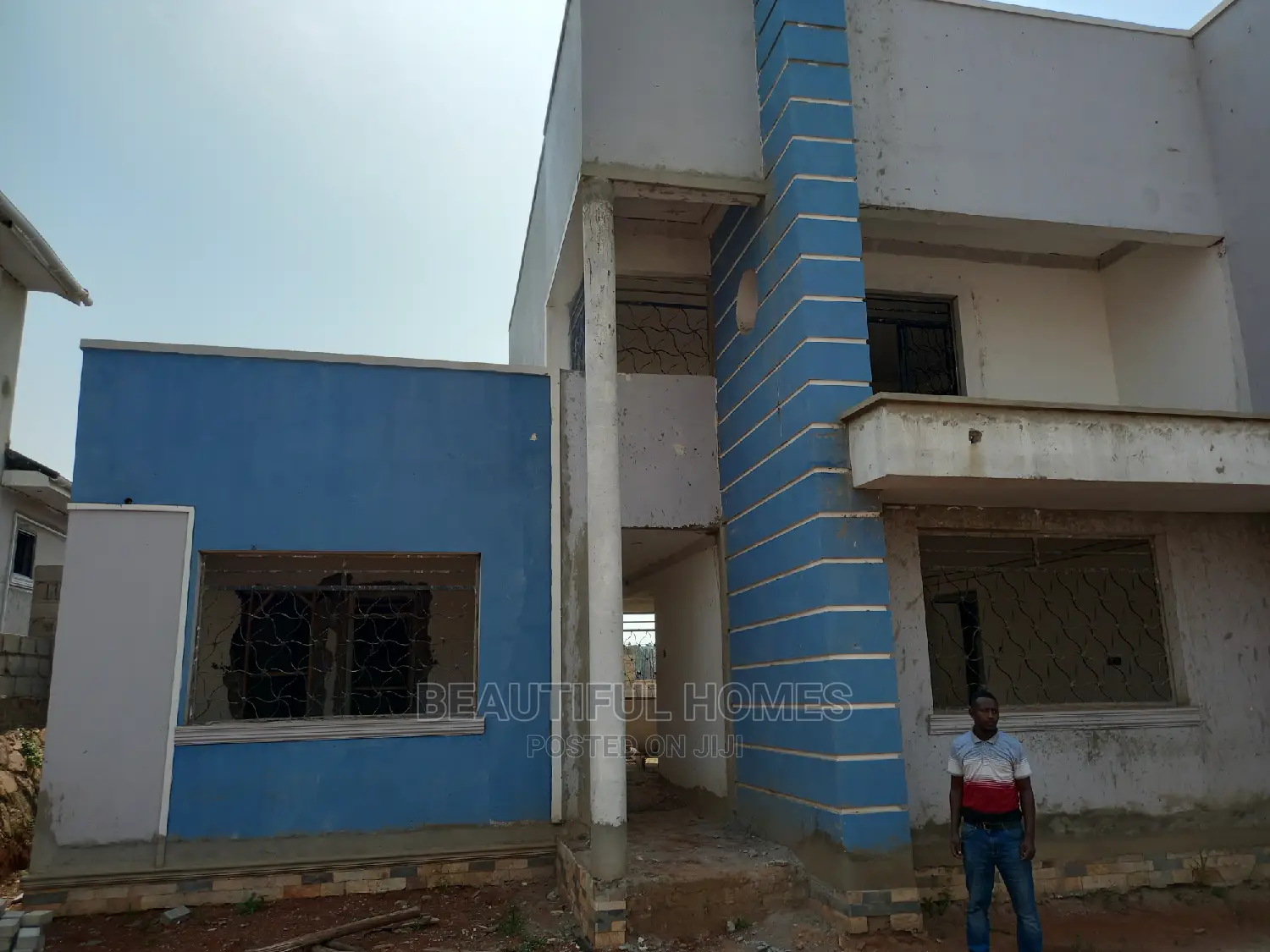 Furnished 5bdrm Duplex in Tarmack Estate, Kira for Sale in Kira