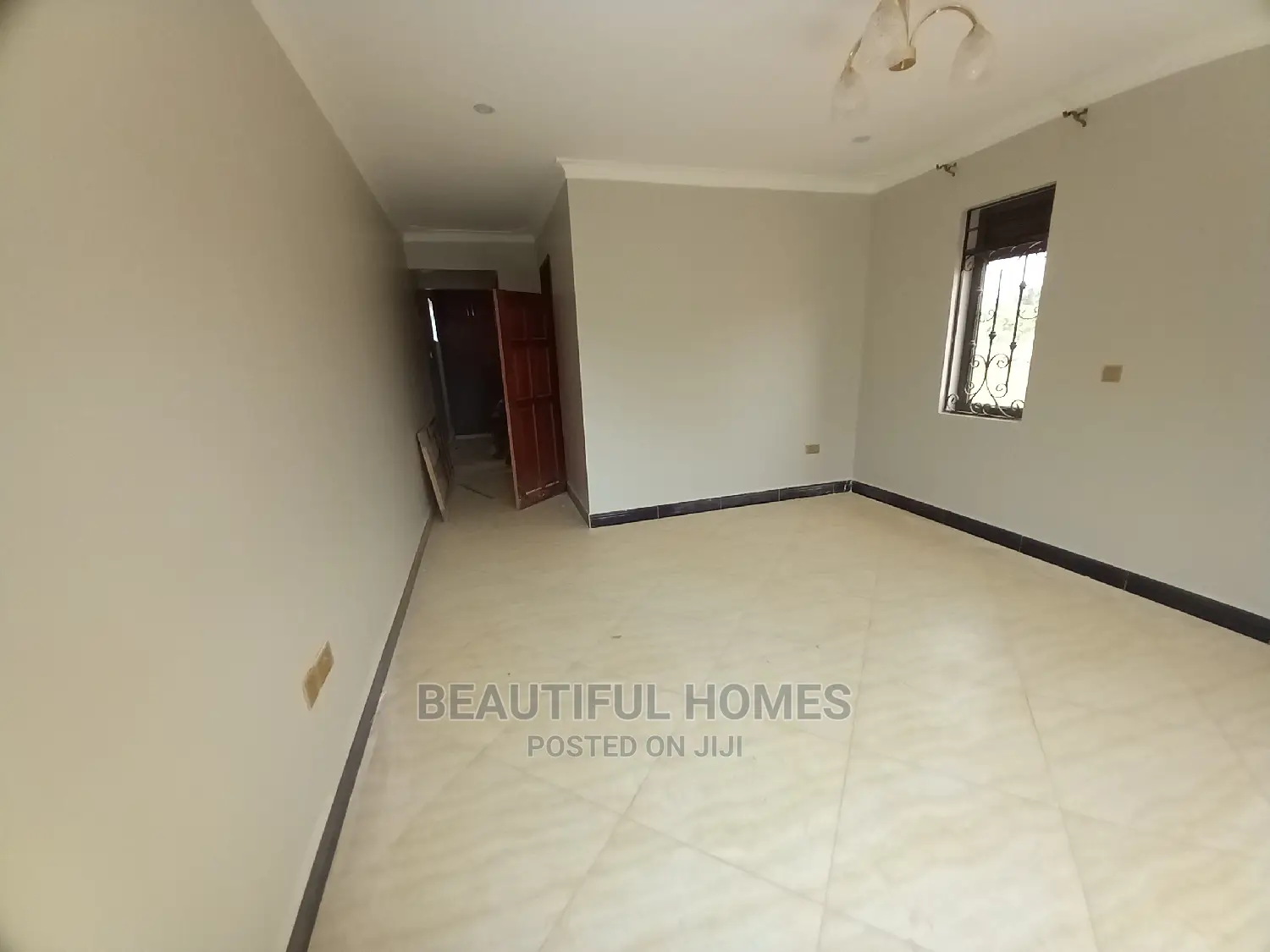 Furnished 5bdrm Duplex in Tarmack Estate, Kira for Sale in Kira