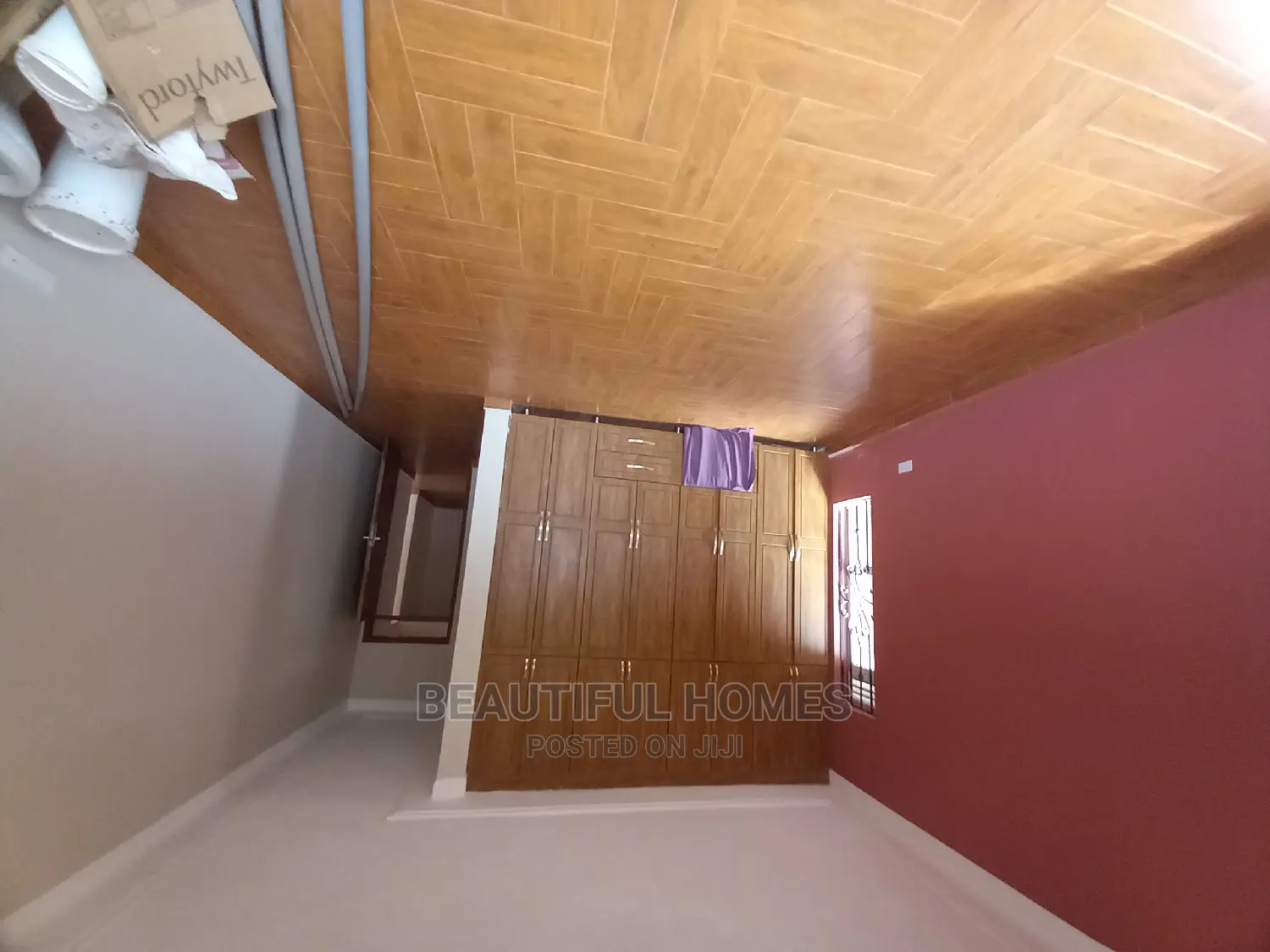 Furnished 4bdrm House in Tarmacked Estate, Kira for Sale in Kira