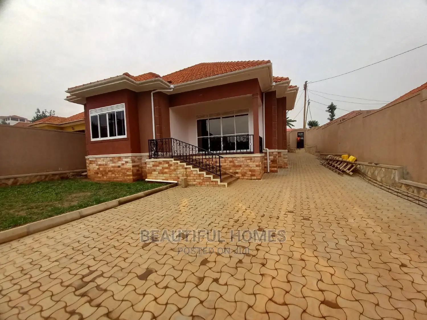 Furnished 4bdrm Bungalow in Kira Diplomat Estate for Sale in Kira