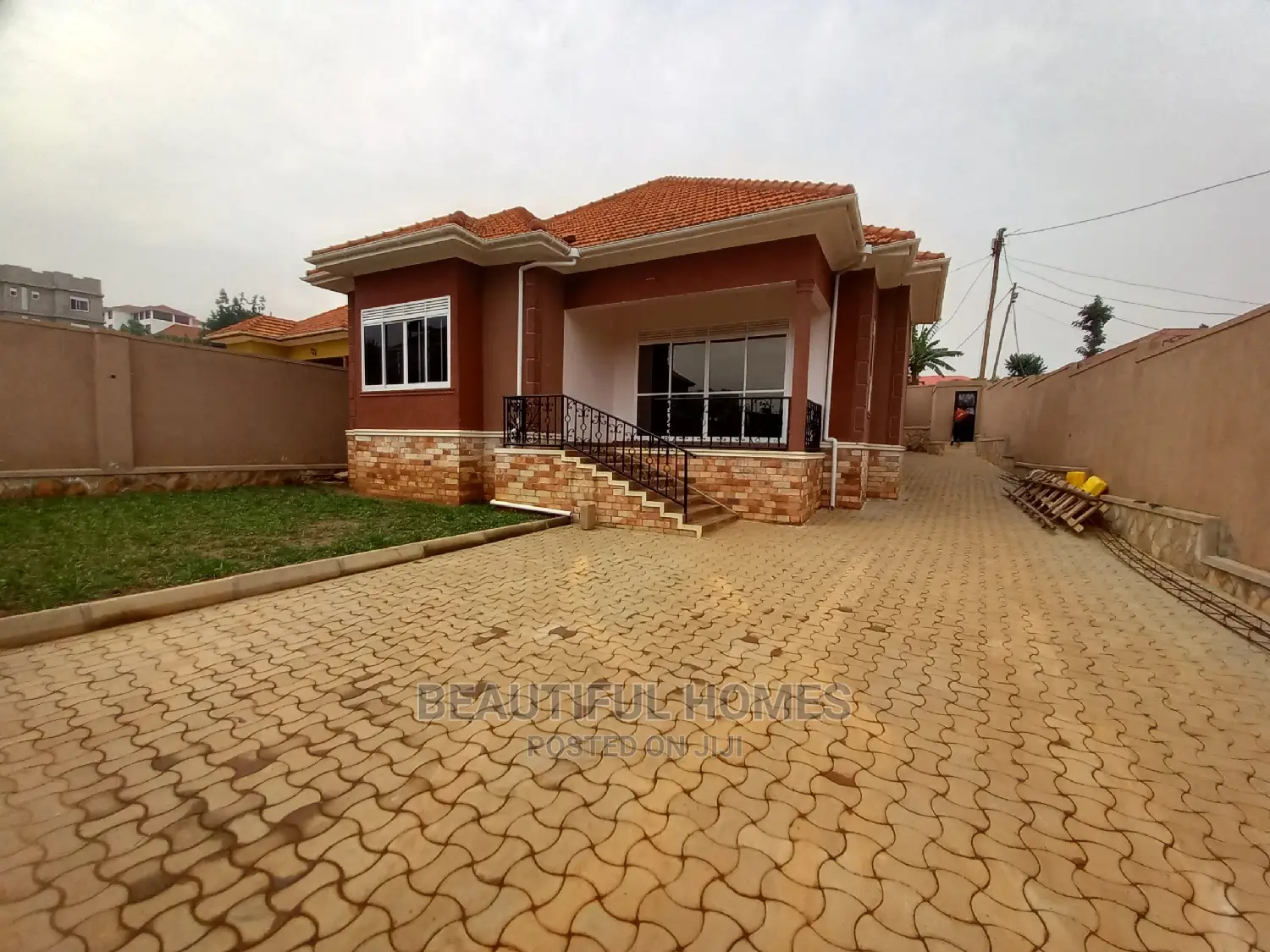 Furnished 4bdrm Bungalow in Kira Diplomat Estate for Sale in Kira