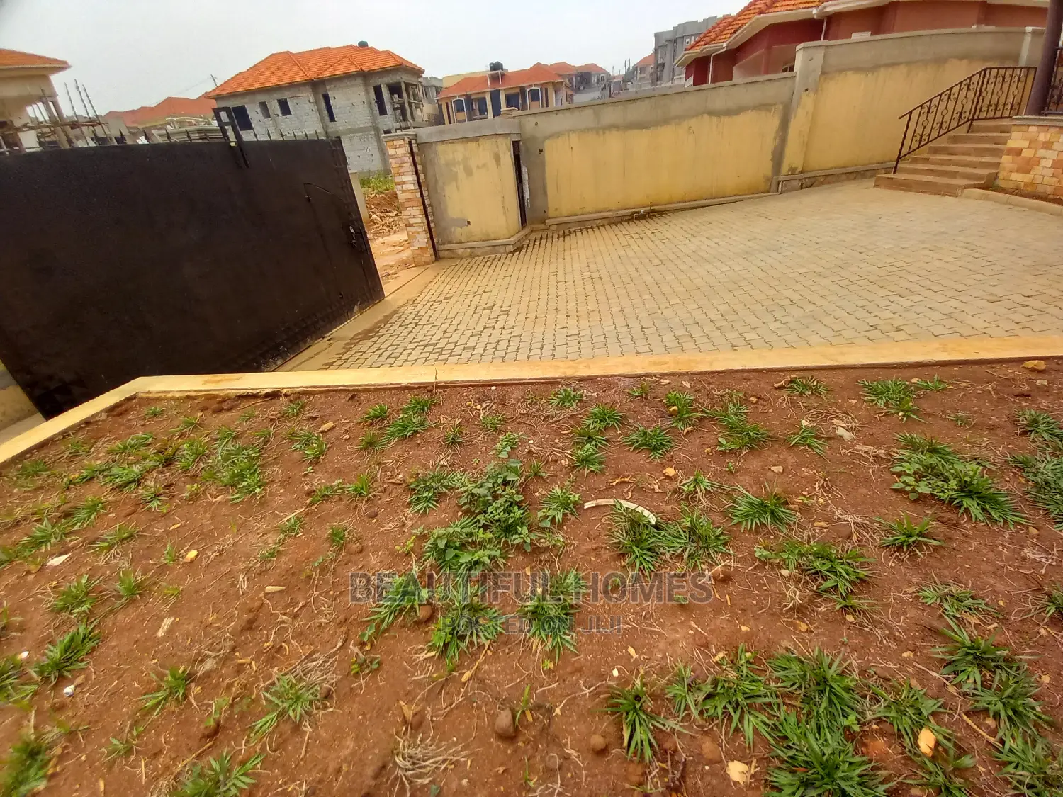 Furnished 4bdrm House in Tarmacked Lane, Kira for Sale in Kira