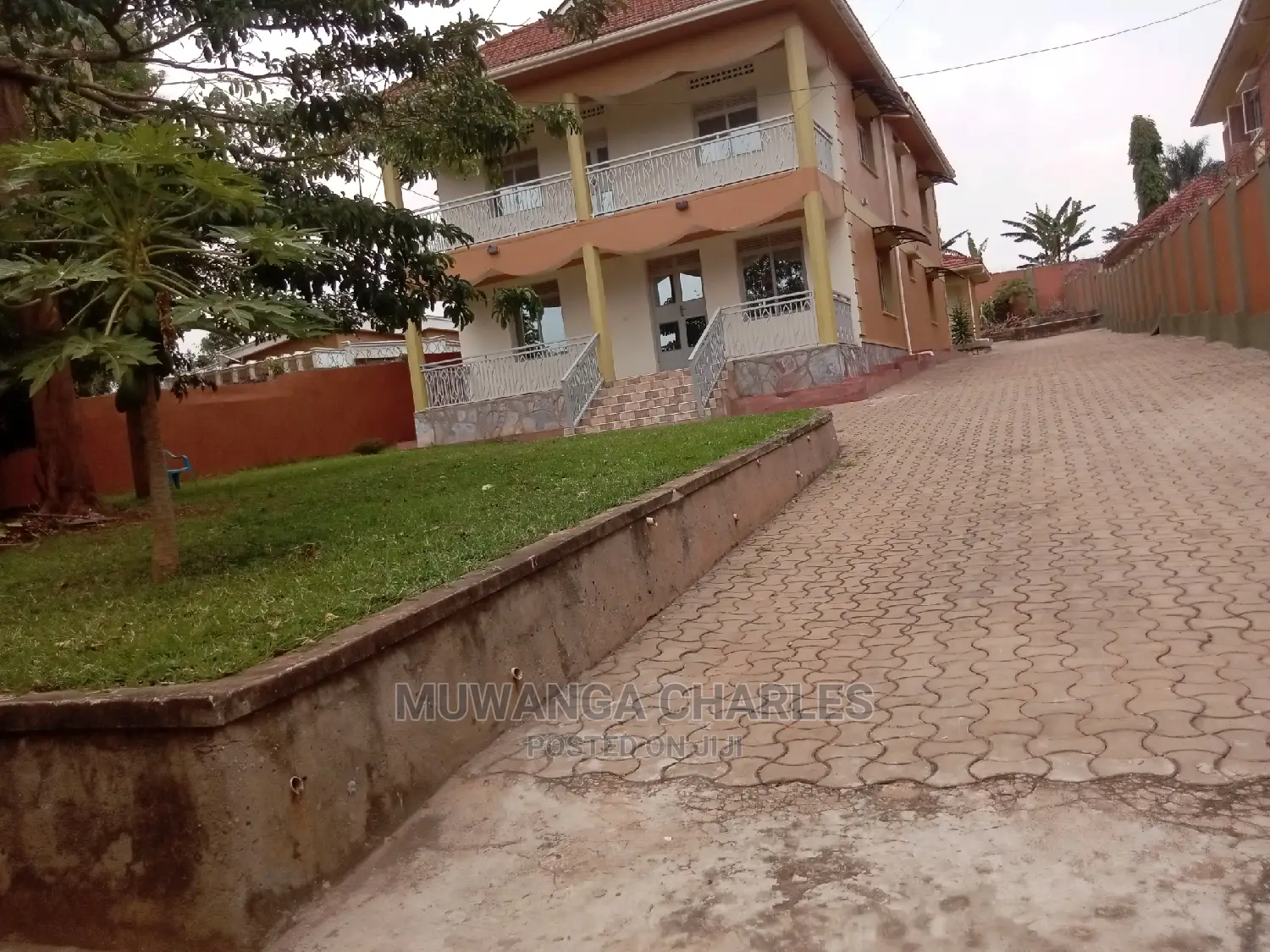 4bdrm Duplex in Fs Properties Ltd, Central Division for Rent in Central Division