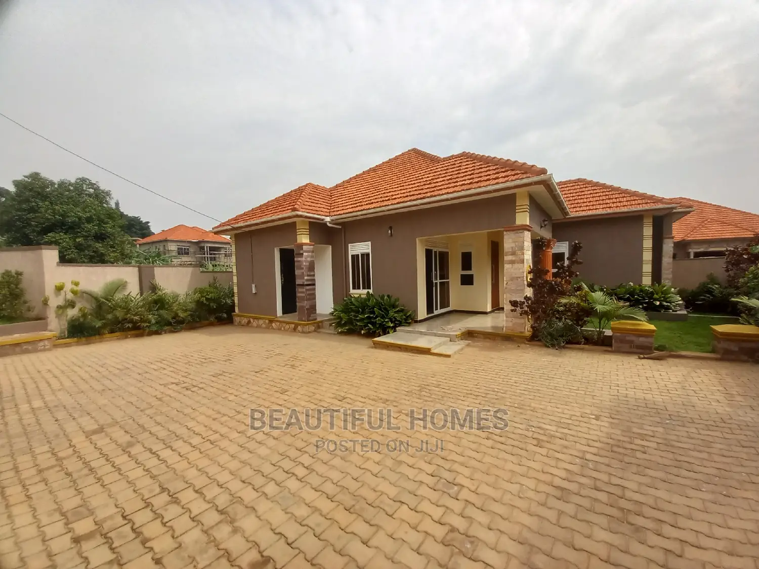 Furnished 4bdrm Bungalow in Posh Neighborhood, Kira for Sale in Kira