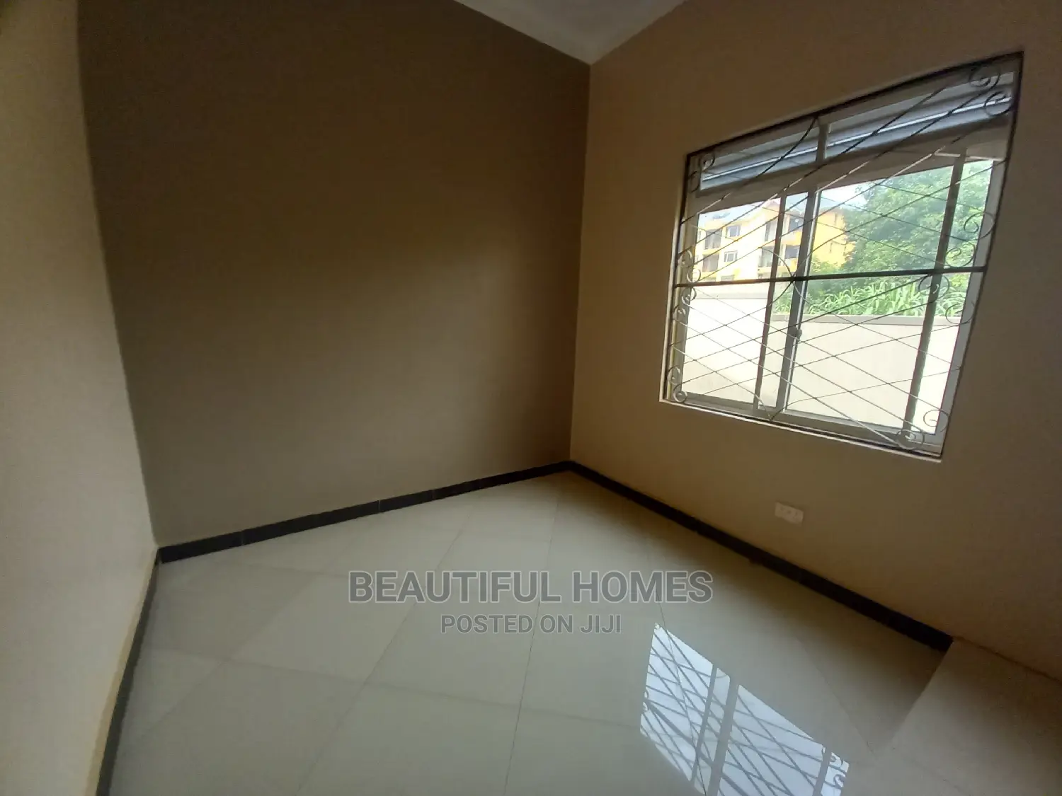 Furnished 4bdrm House in Classy Neighborhood, Kira for Sale in Kira