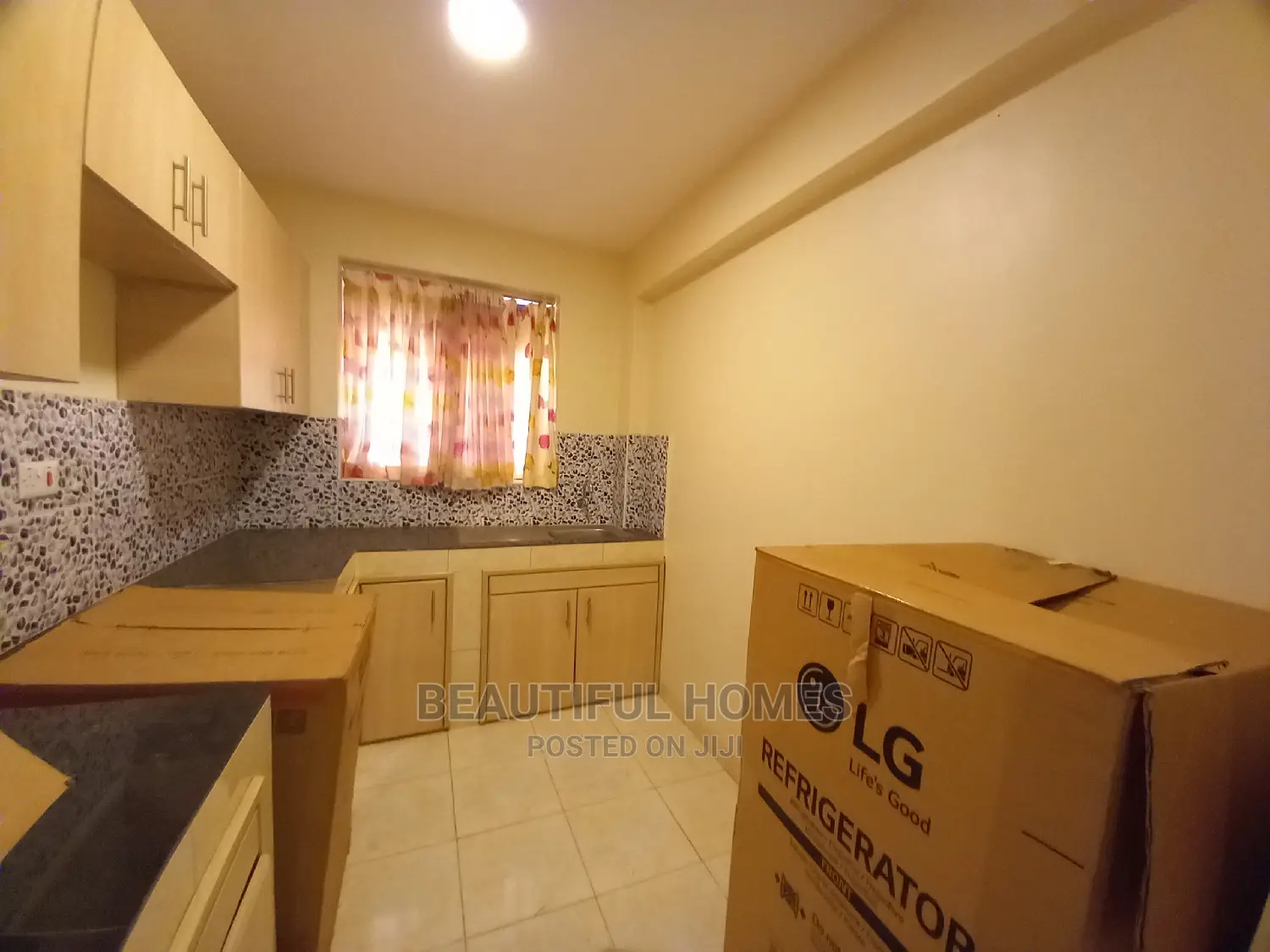 Furnished 3bdrm Condo in Kisaasi, Central Division for Sale in Central Division