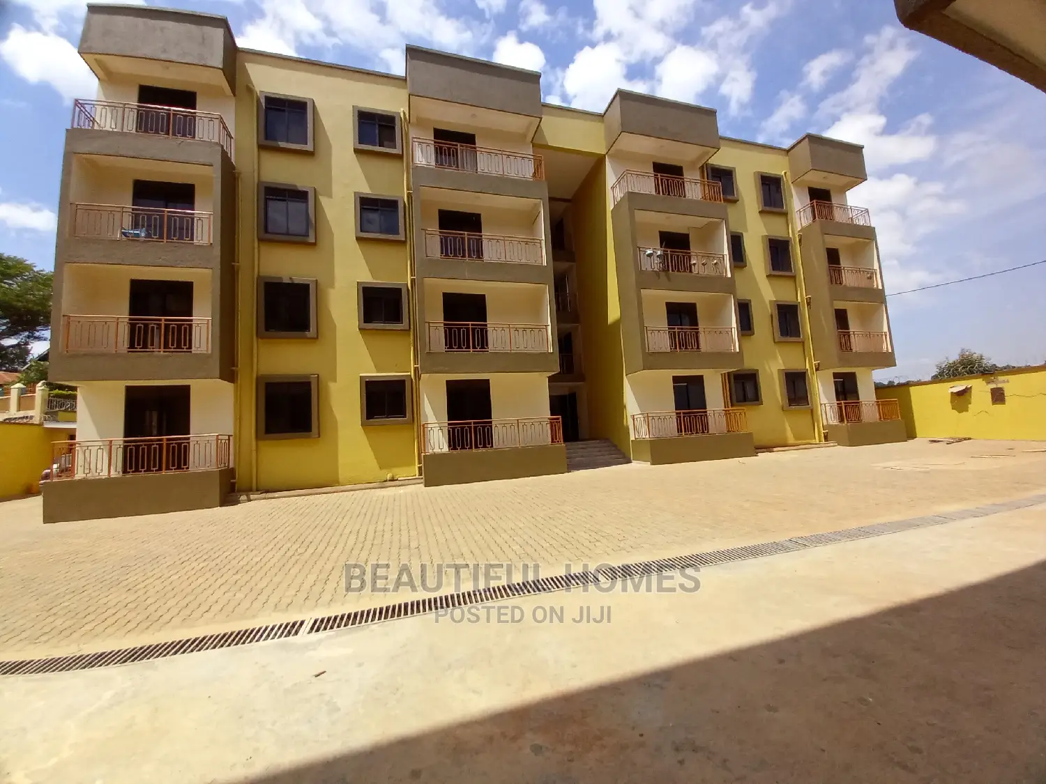 Furnished 3bdrm Condo in Kisaasi, Nakawa for Sale in Nakawa