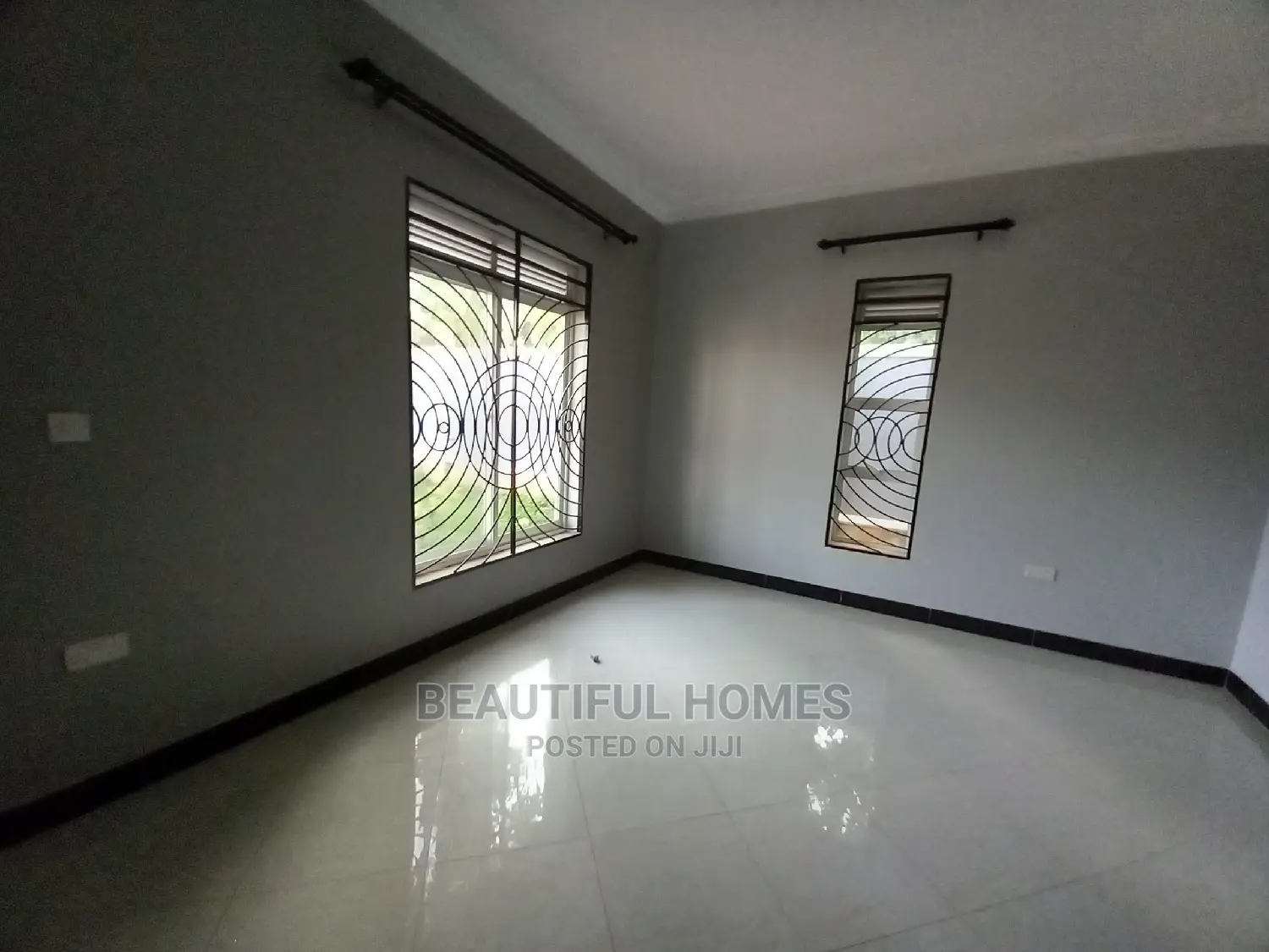 Furnished 3bdrm Condo in Kisaasi Corporate, Nakawa for Sale in Nakawa