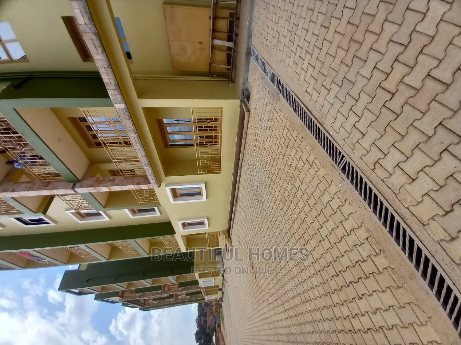 Furnished 2bdrm Condo in Bukoto, Central Division for Sale in Central Division