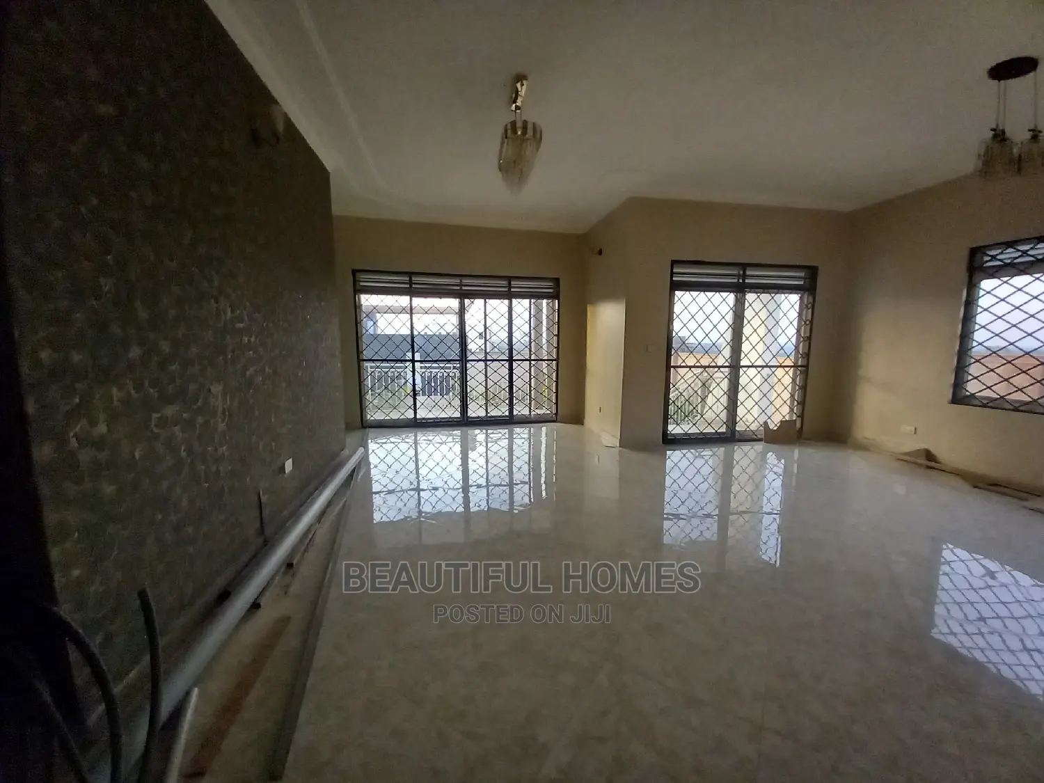 Furnished 4bdrm House in Kira Posh Estate for Sale in Kira