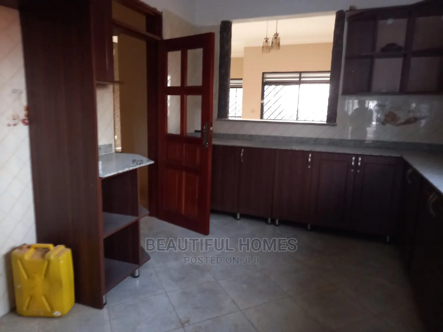 Furnished 4bdrm House in Kira Tarmacked for Sale in Kira