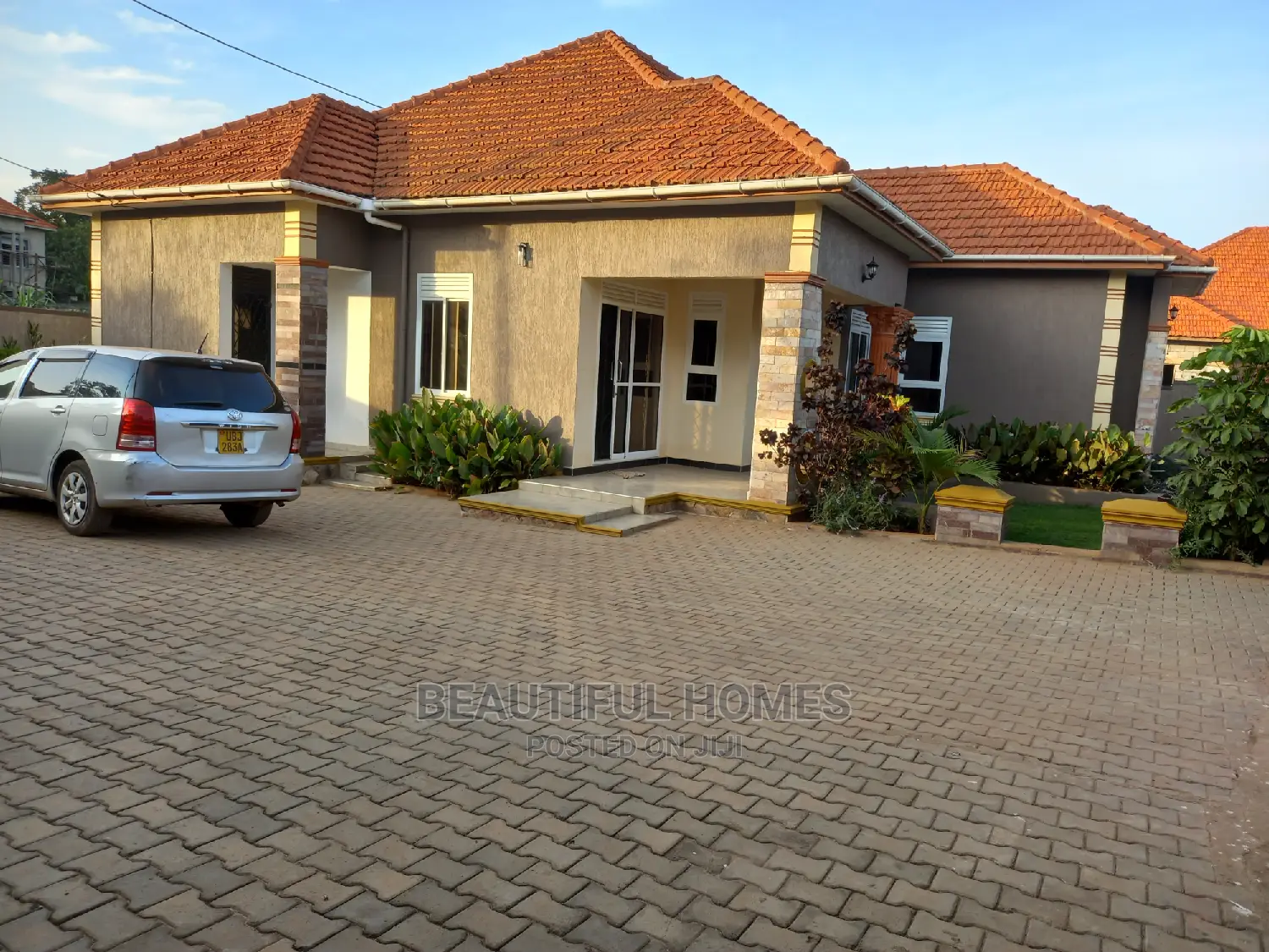 Furnished 4bdrm House in Wealthy Neighborhood, Kira for Sale in Kira