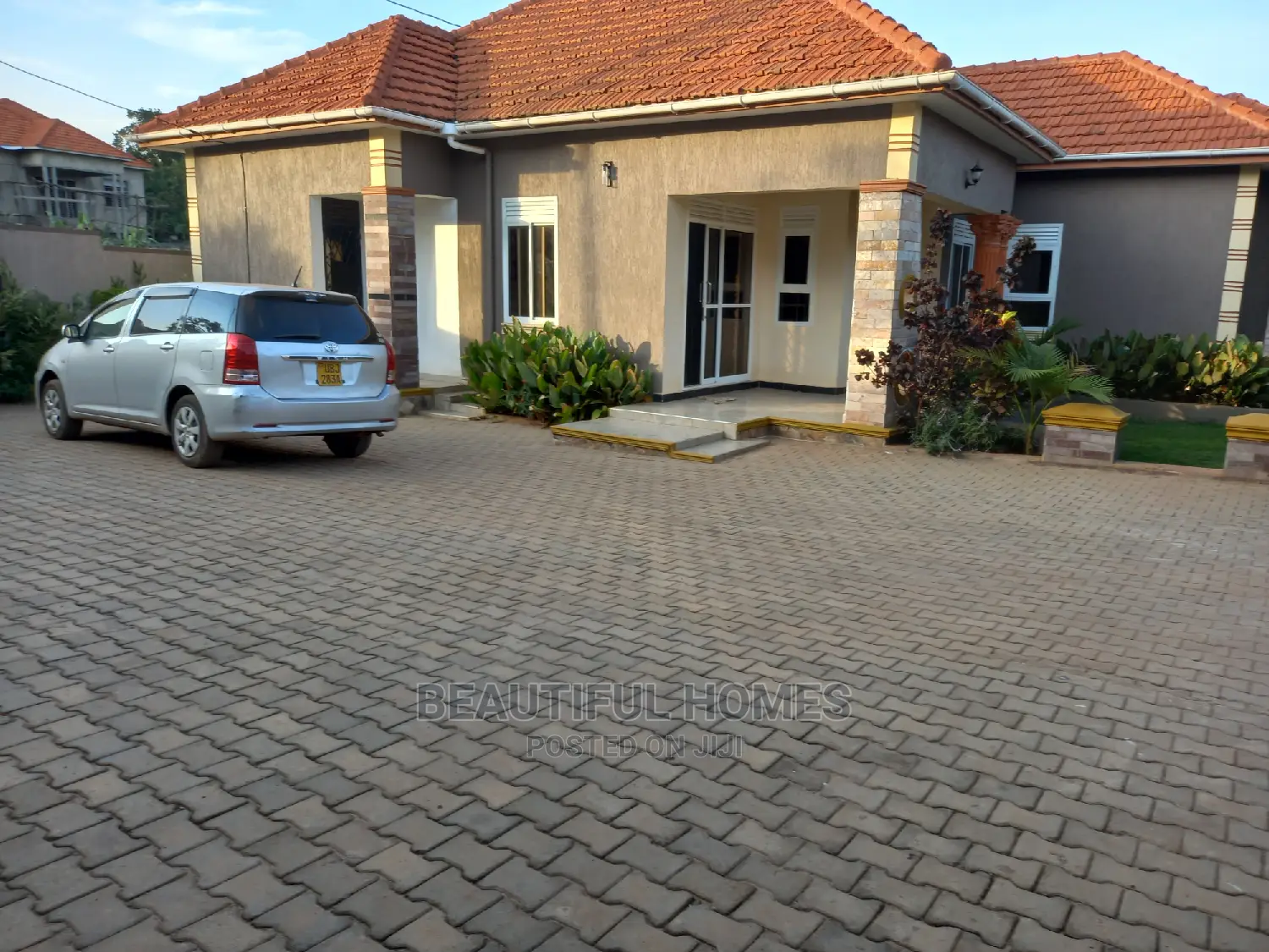 Furnished 4bdrm House in Wealthy Neighborhood, Kira for Sale in Kira