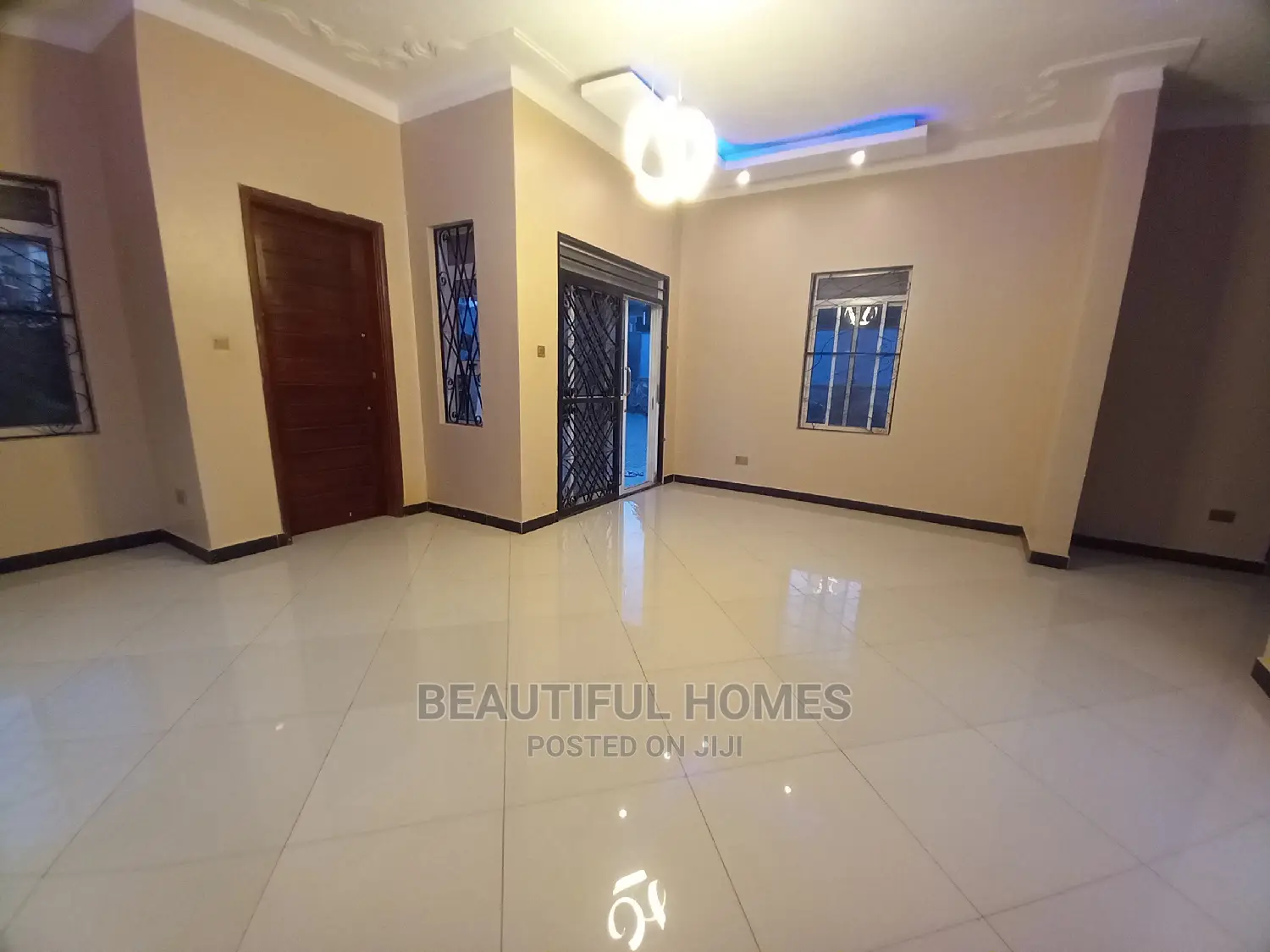 Furnished 4bdrm Bungalow in Richest Estate, Kira for Sale in Kira