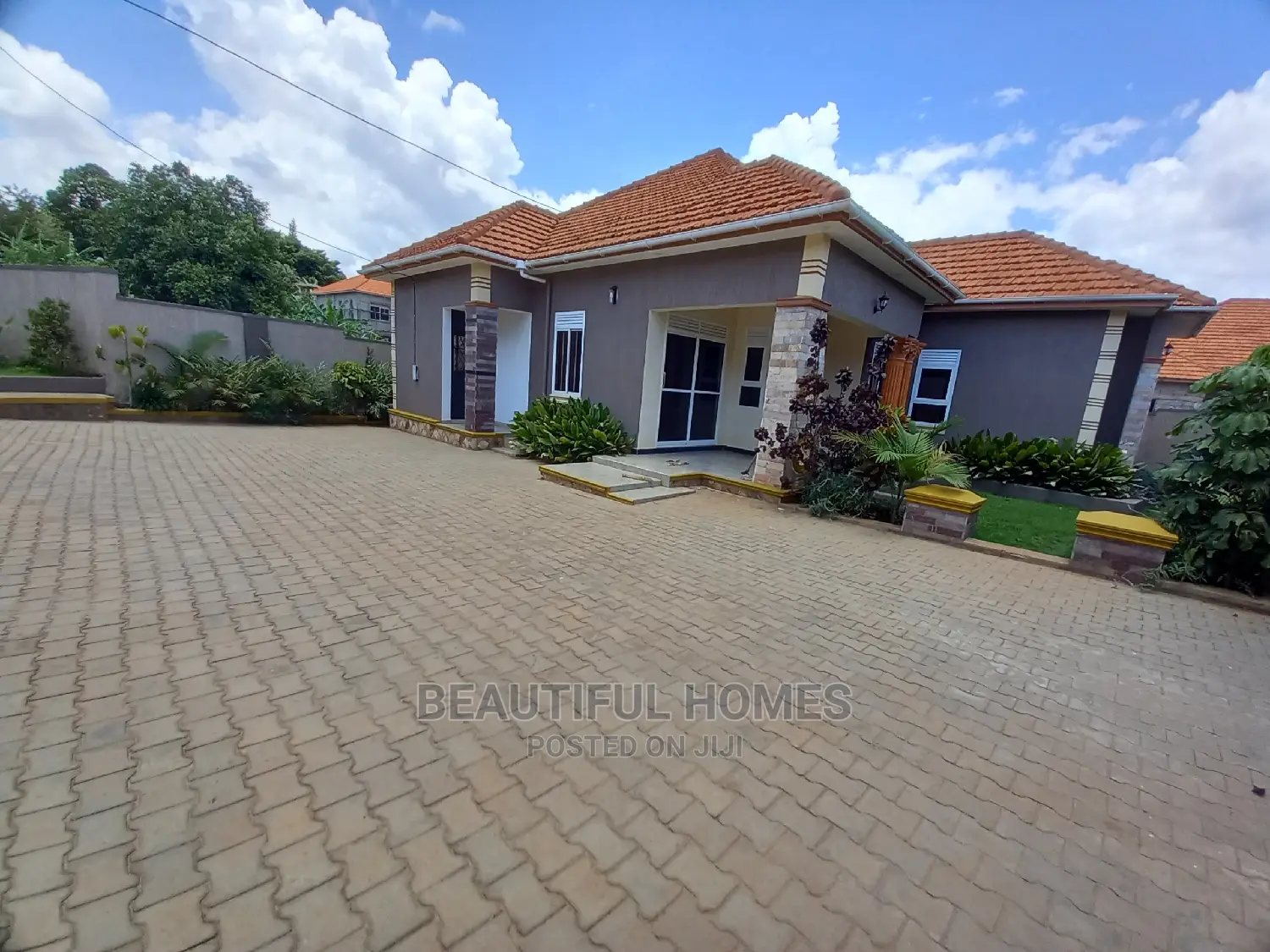 Furnished 4bdrm House in Rich Tarmack Estate, Kira for Sale in Kira
