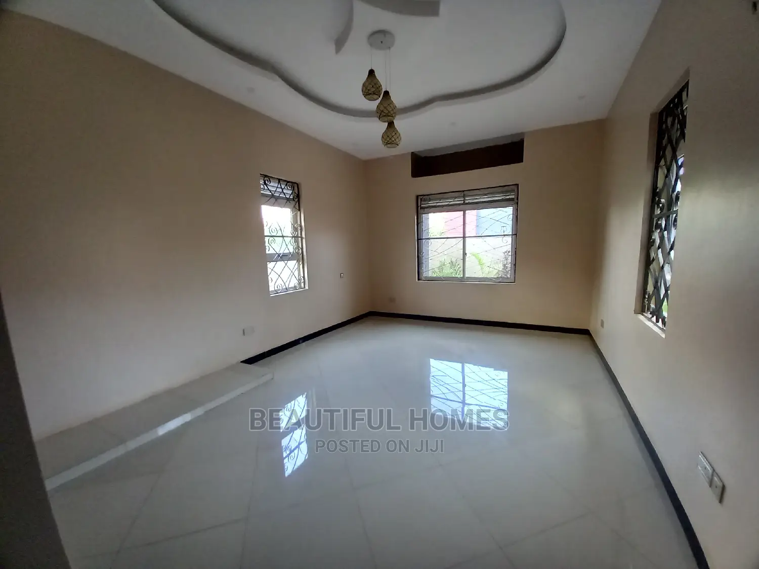 Furnished 4bdrm House in Rich Tarmack Estate, Kira for Sale in Kira