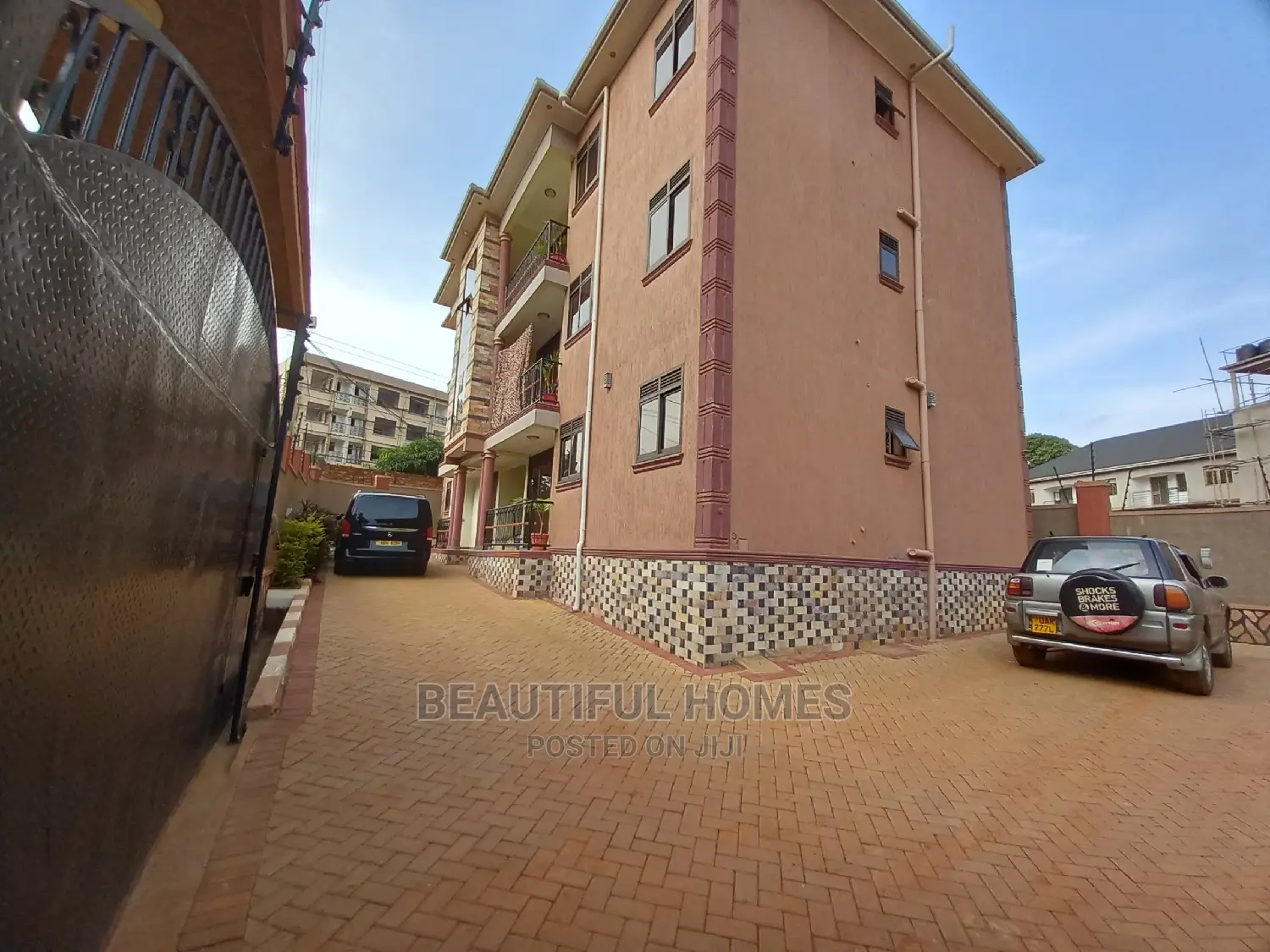 Furnished 2bdrm Apartment in Kisaasi, Central Division for Sale in Central Division