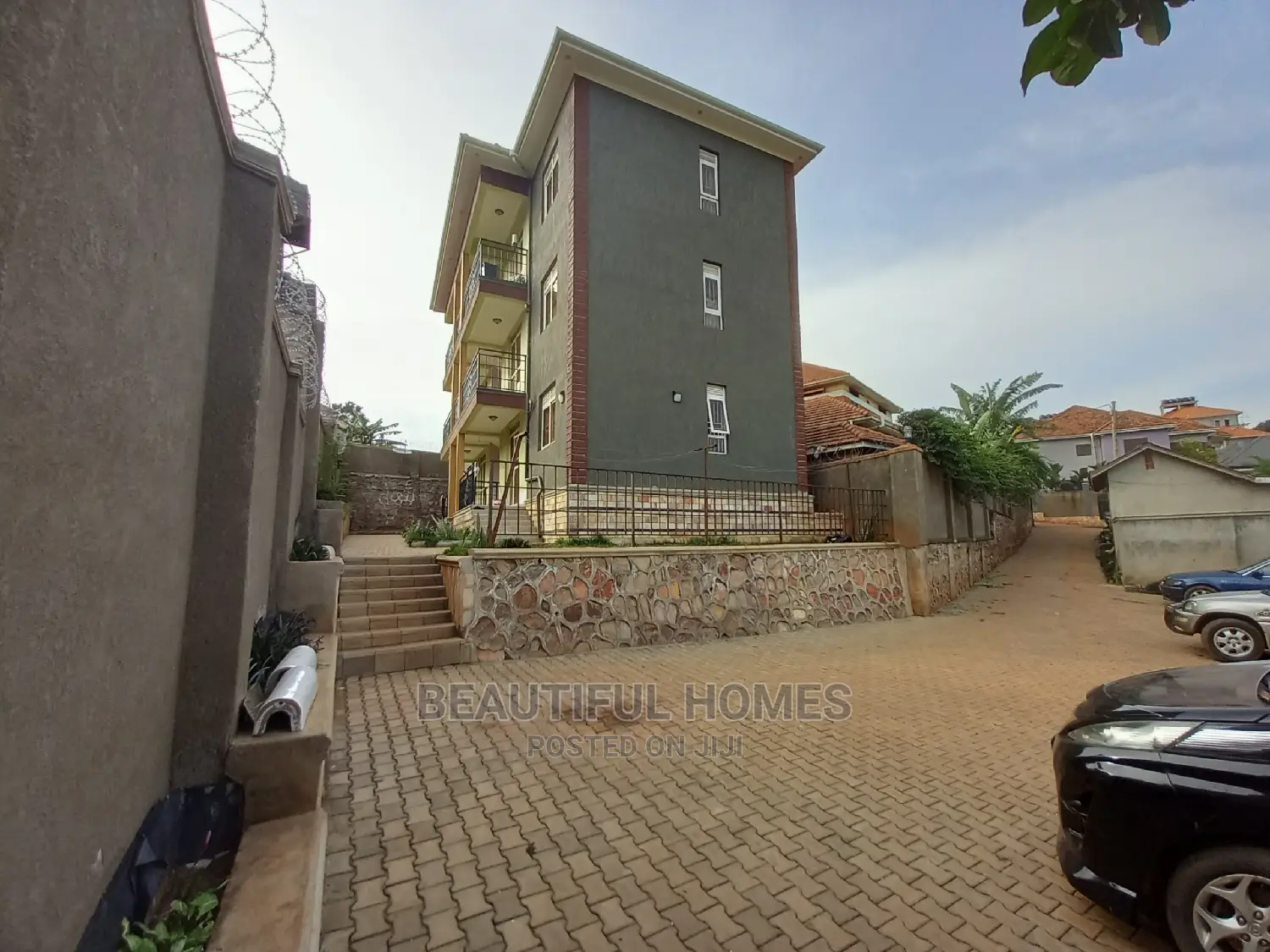 Furnished 2bdrm Apartment in Kisaasi, Central Division for Sale in Central Division
