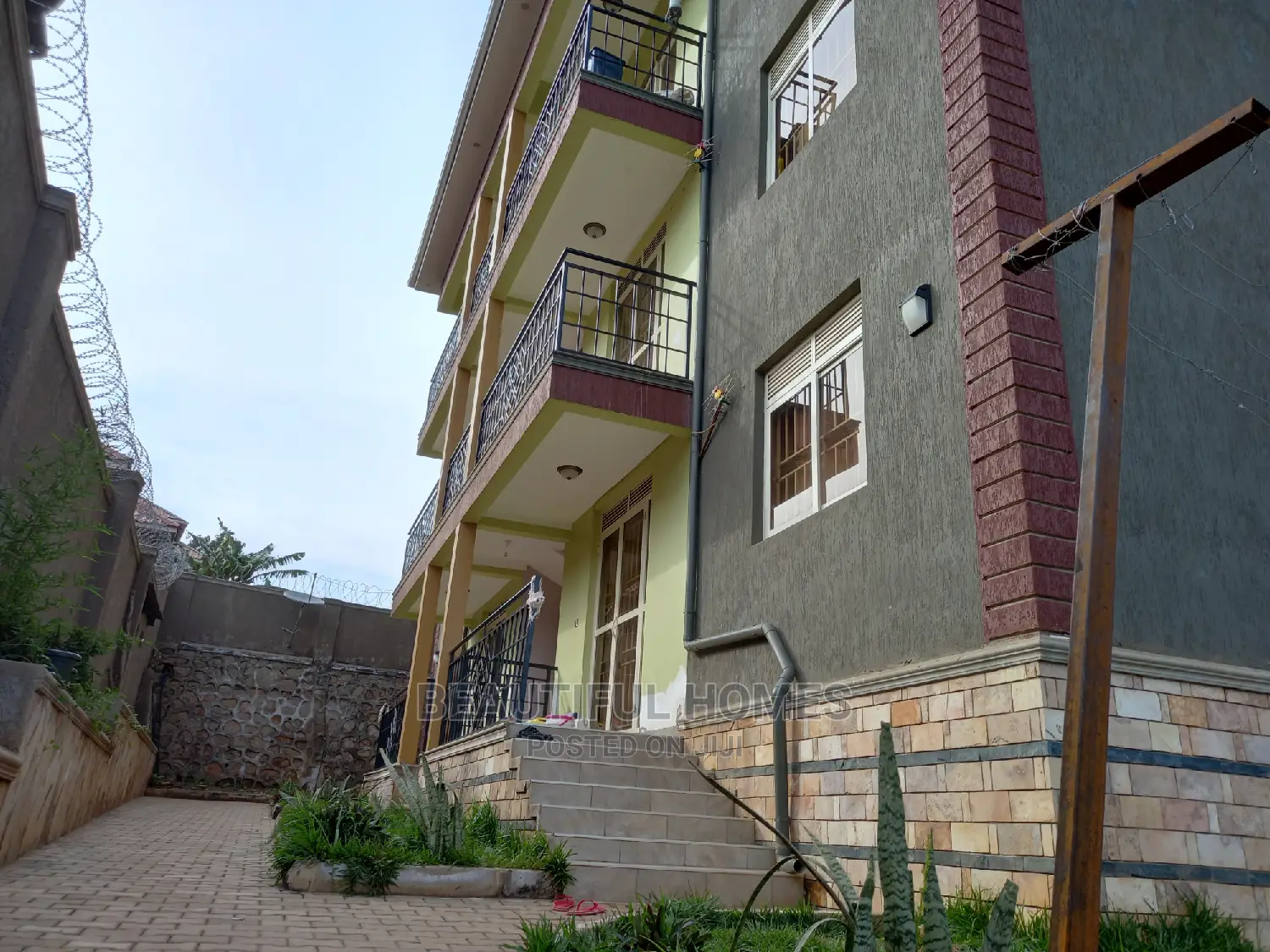 Furnished 2bdrm Apartment in Kisaasi Near The, Central Division in Central Division