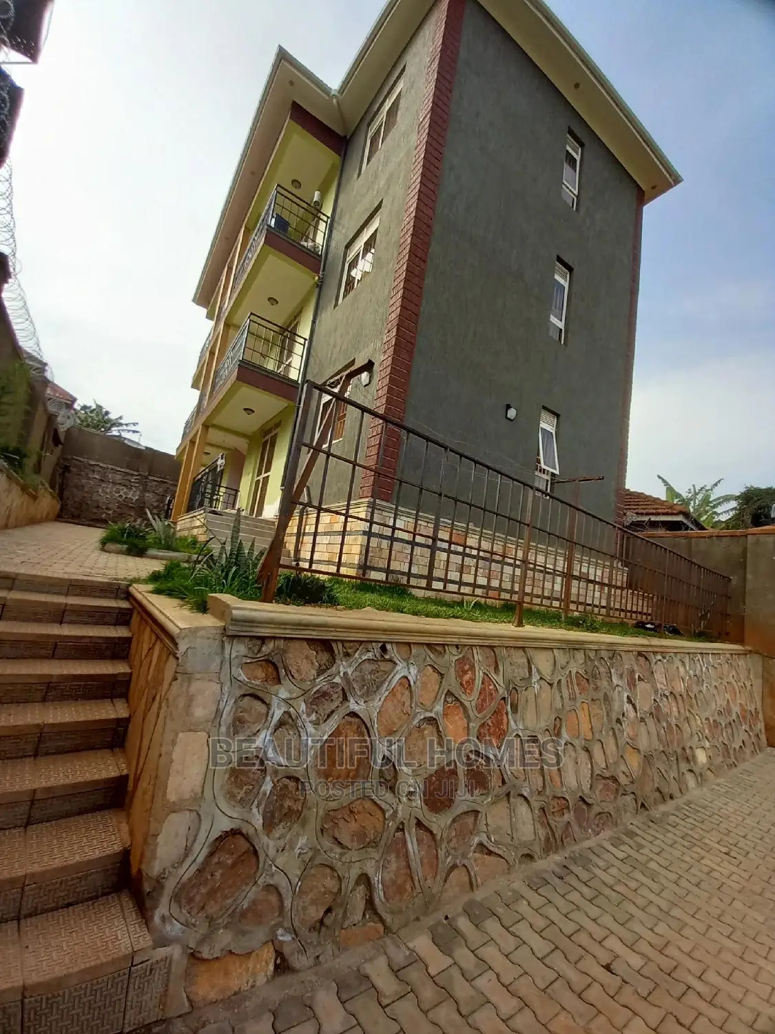 Furnished 2bdrm Apartment in Kisaasi Near The, Central Division in Central Division