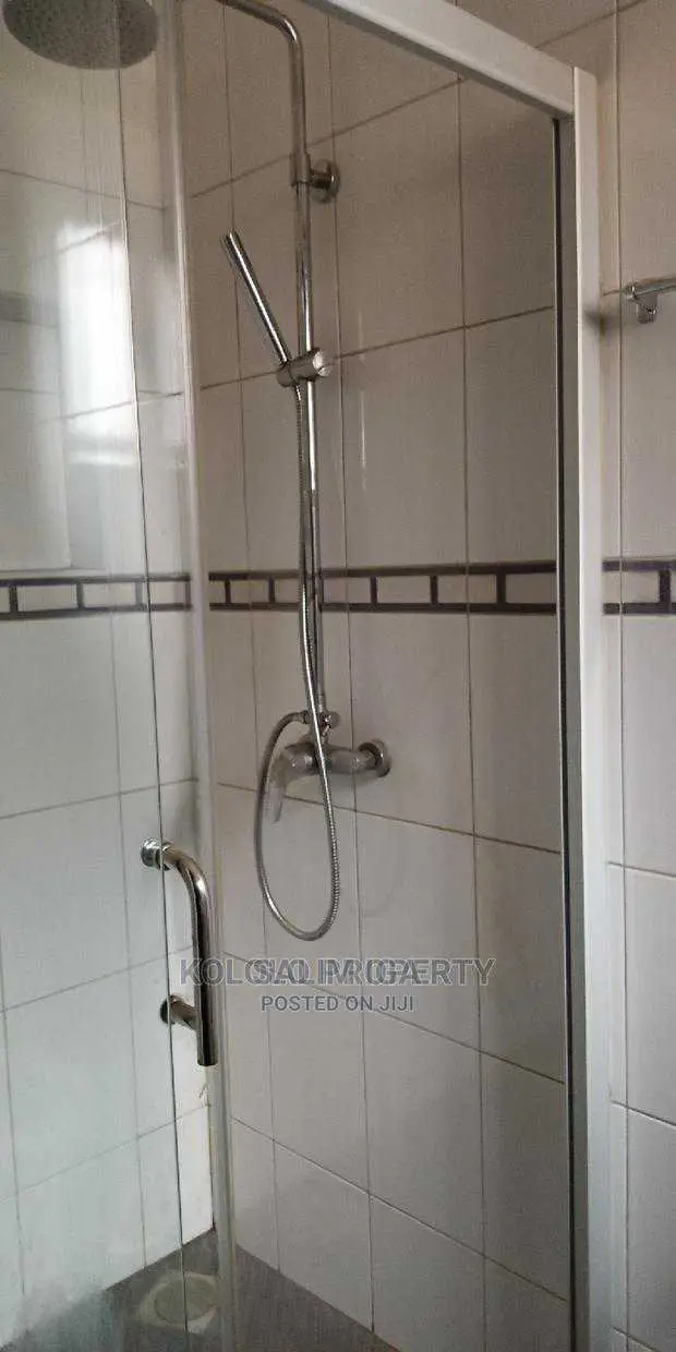 Furnished 2bdrm Block of Flats in Kololo Property, Central Division in Central Division
