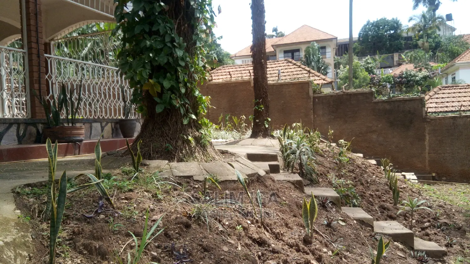 4bdrm Bungalow in Kololo Property, Central Division for Rent in Central Division