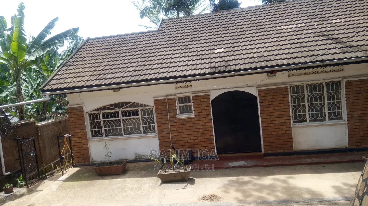 4bdrm Bungalow in Kololo Property, Central Division for Rent in Central Division