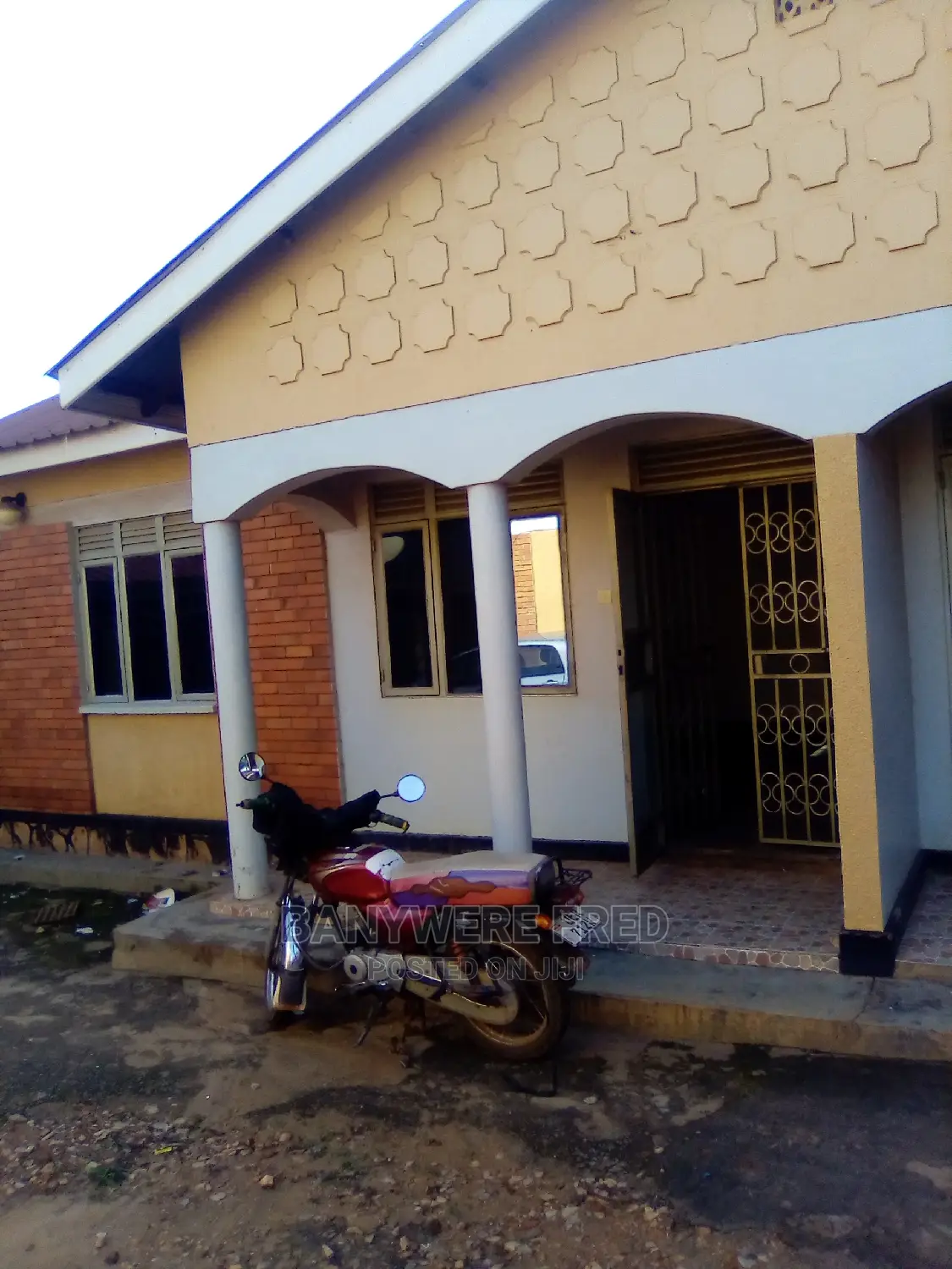 Furnished 2bdrm Bungalow in Kira for Rent in Kira