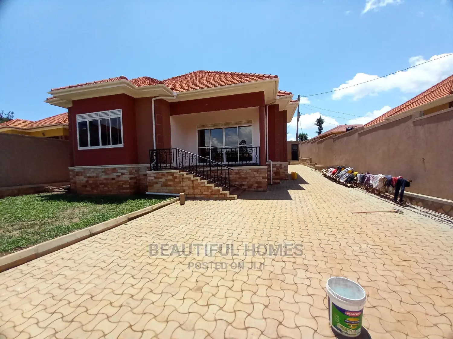 Furnished 4bdrm House in Tarmacked Estate, Kira for Sale in Kira