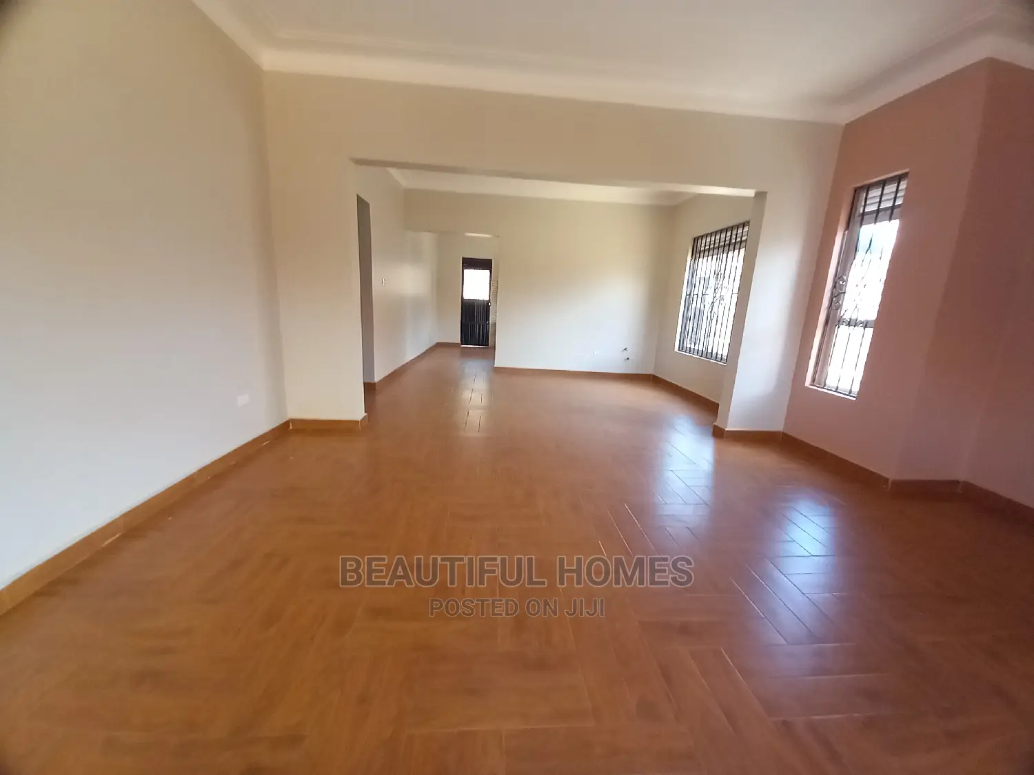 Furnished 4bdrm Bungalow in Ministers Village, Kira for Sale in Kira