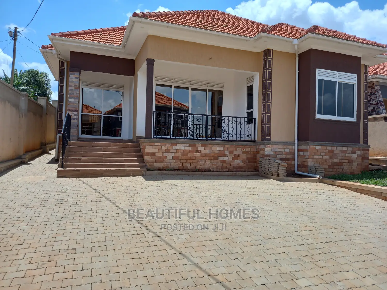 Furnished 4bdrm House in Kira Tarmacked for Sale in Kira