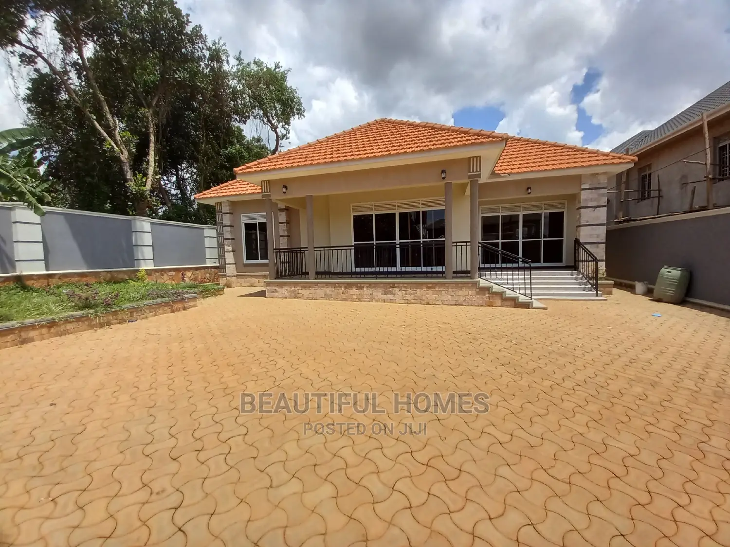 Furnished 4bdrm House in Kira for Sale in Kira