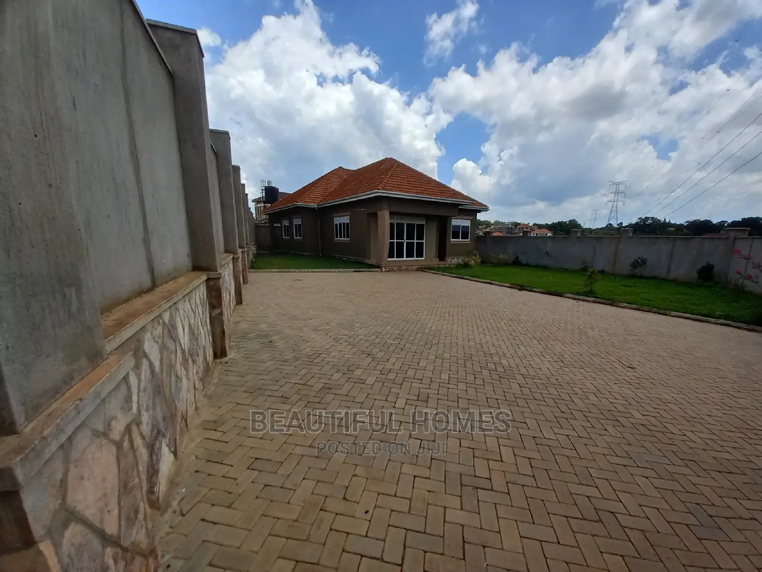 Furnished 4bdrm House in Kira Upscale for Sale in Kira