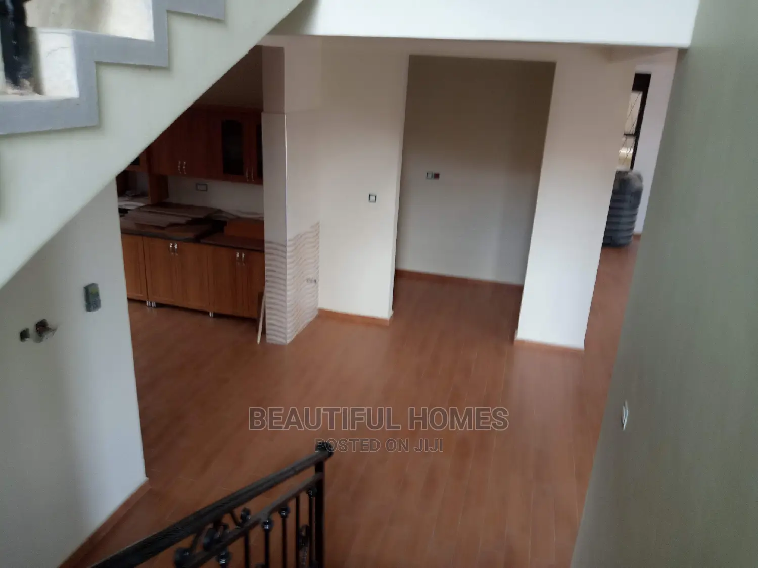 Furnished 5bdrm Duplex in Kira Gorgeous Estate, Central Division in Central Division