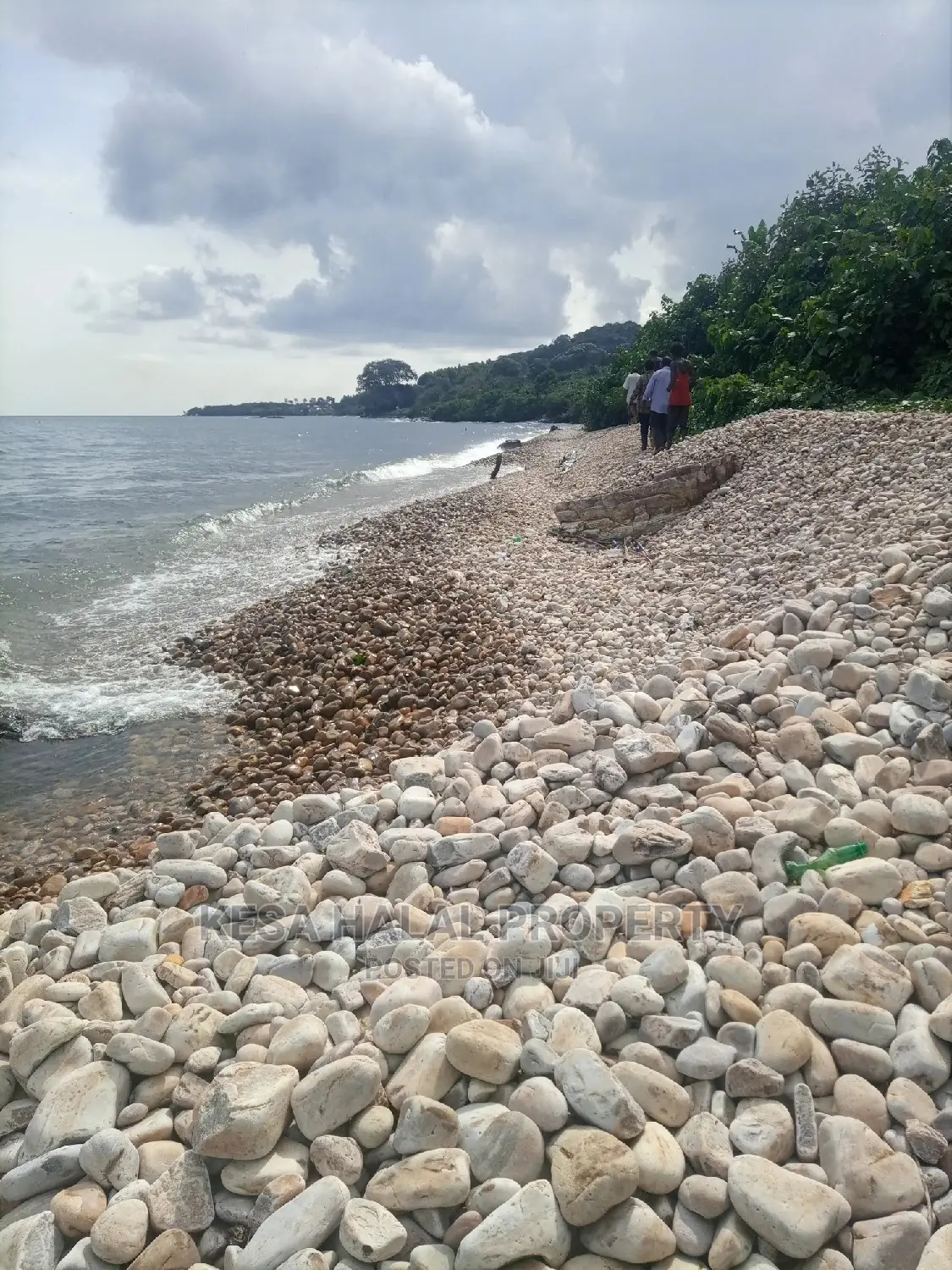 350 Acres for Sale at Koome Touching Lake in Kkome Islands