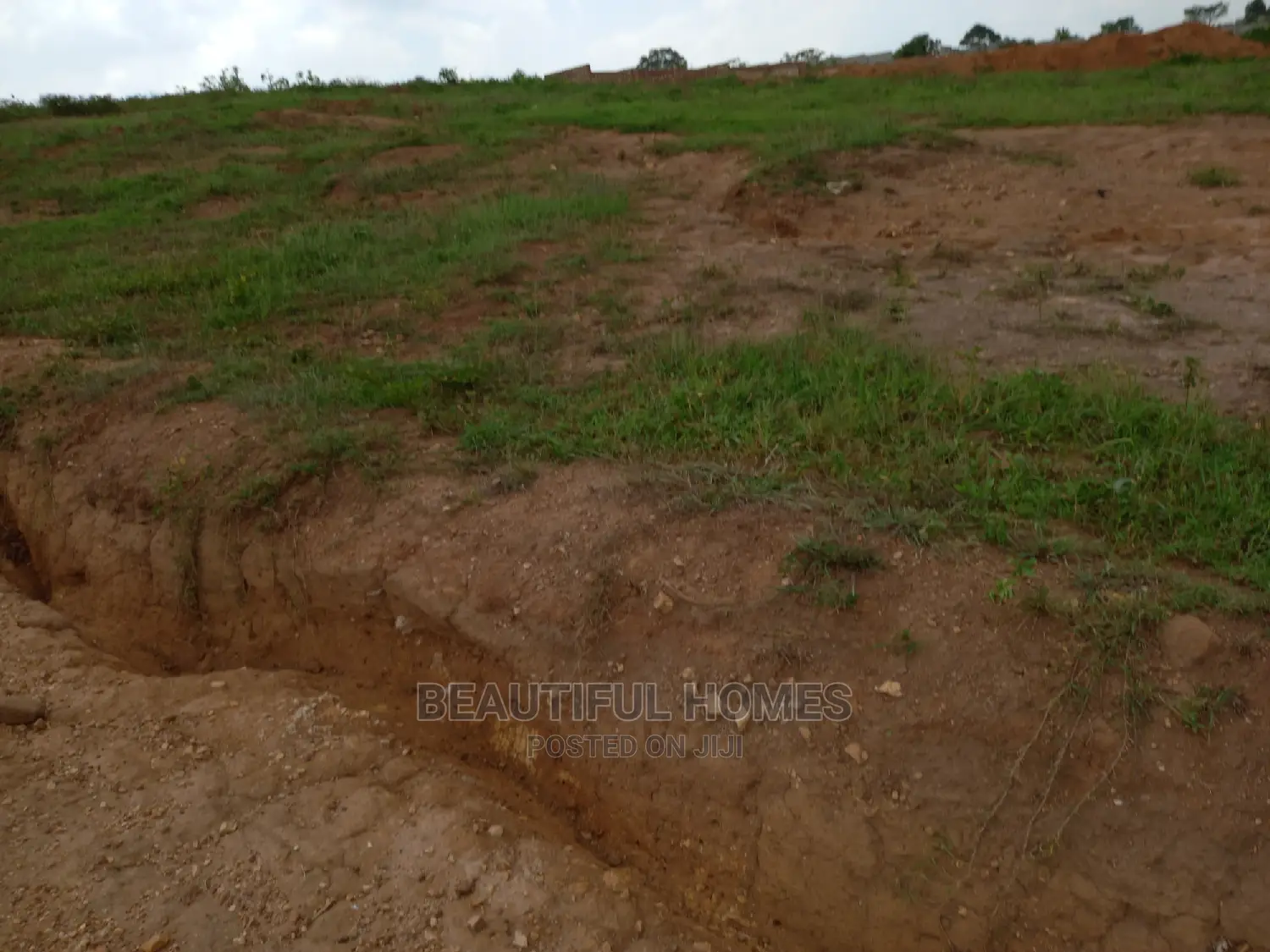 Kasangati 100×100 in Gated Estate on Sell in Nangabo
