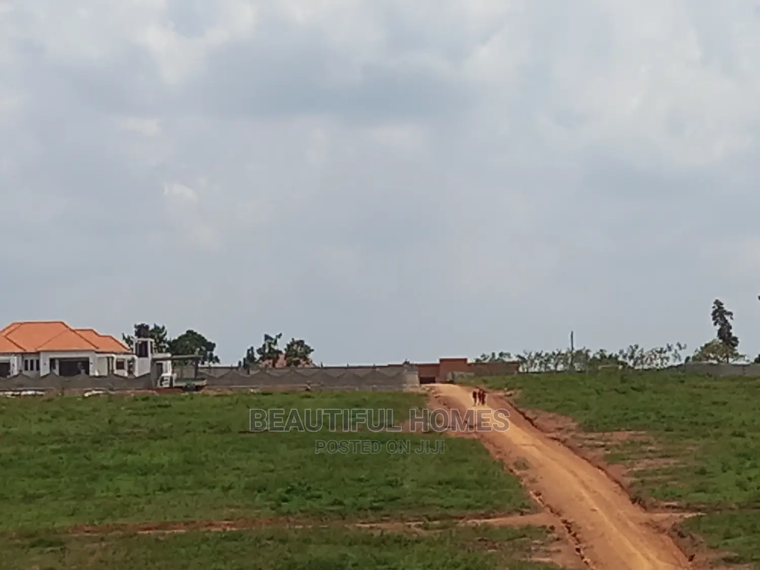 100 *100 in Gated Neighborhood of Kasangati on Sell in Nangabo