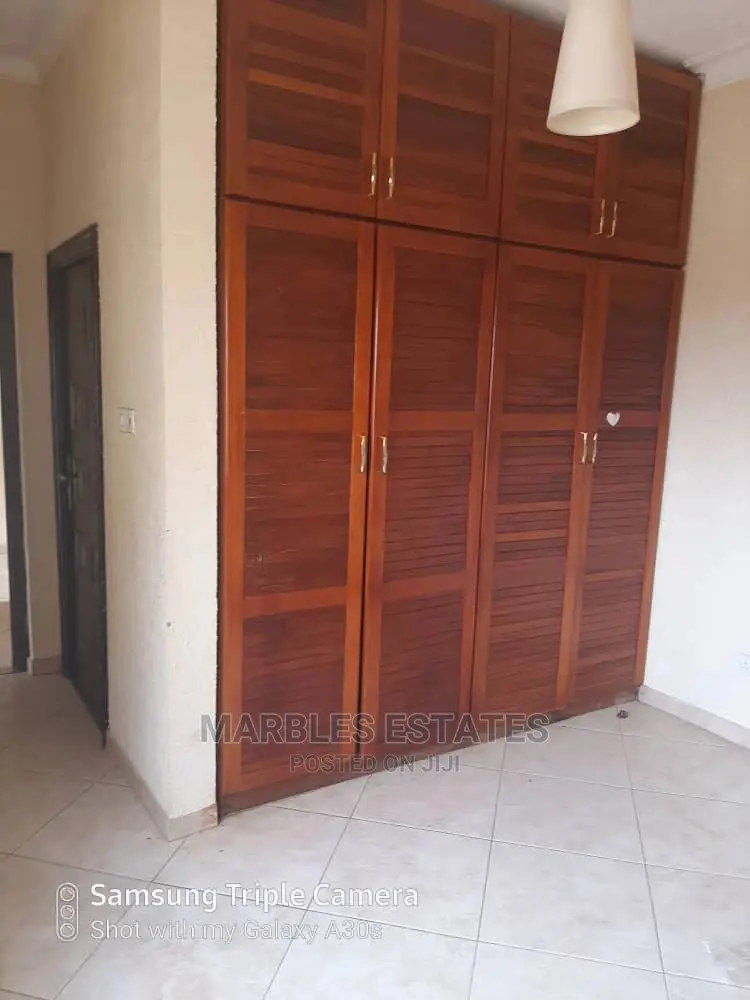5bdrm Maisonette in Munyonyo, Central Division for Rent in Central Division