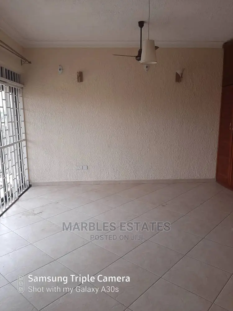 5bdrm Maisonette in Munyonyo, Central Division for Rent in Central Division