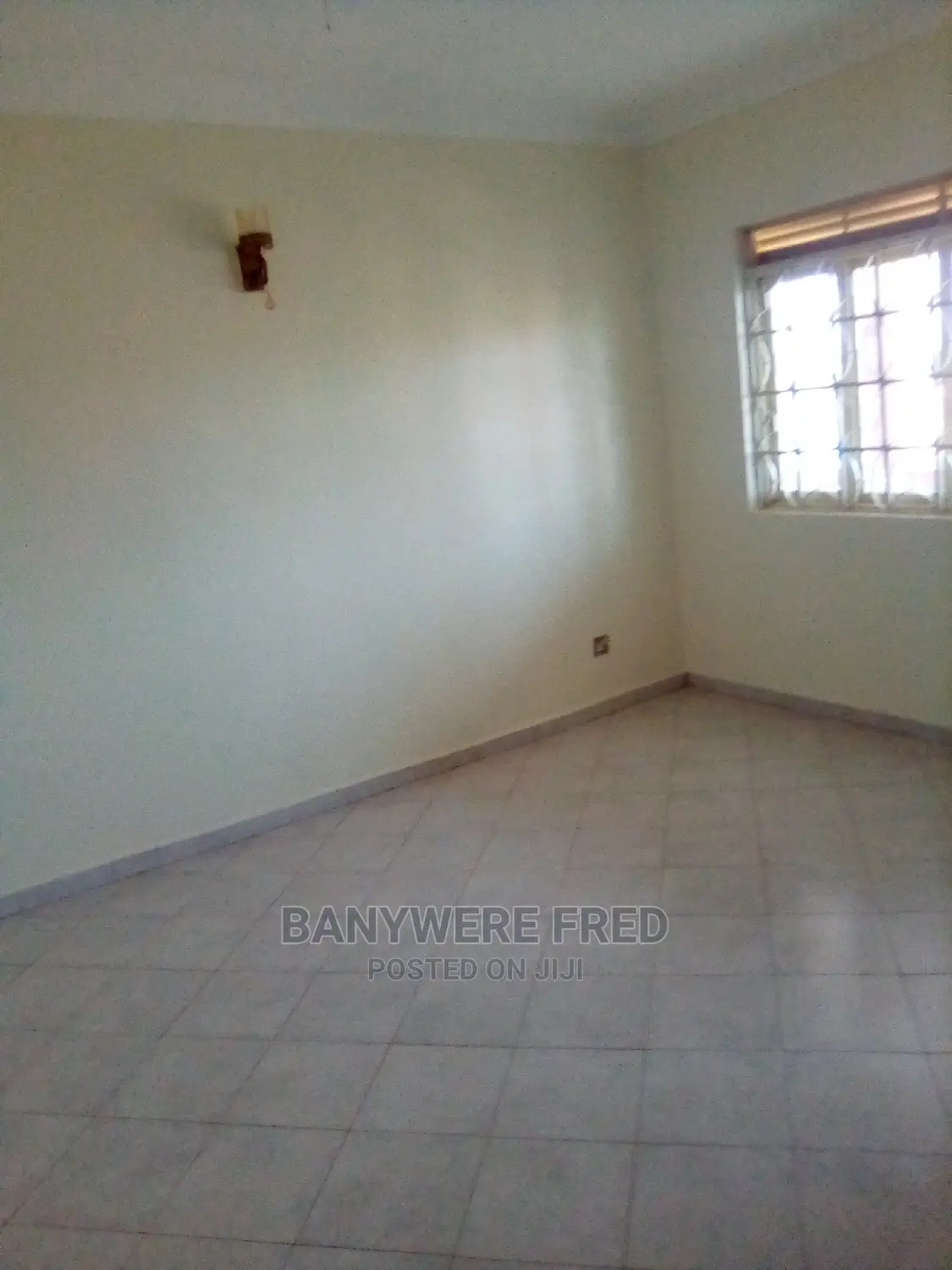 Furnished 6bdrm Apartment in Kira for Sale in Kira