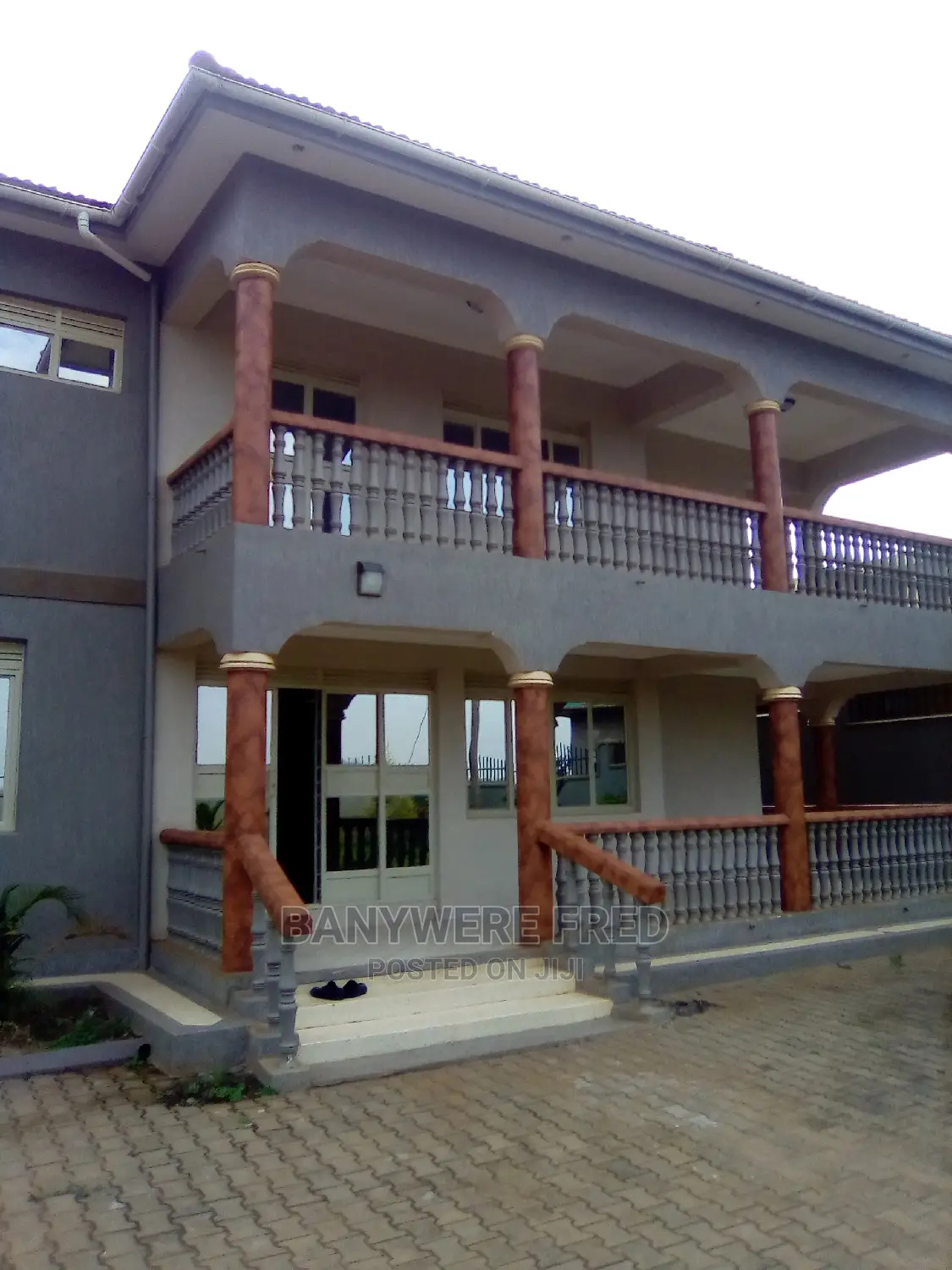 Furnished 6bdrm Apartment in Kira for Sale in Kira