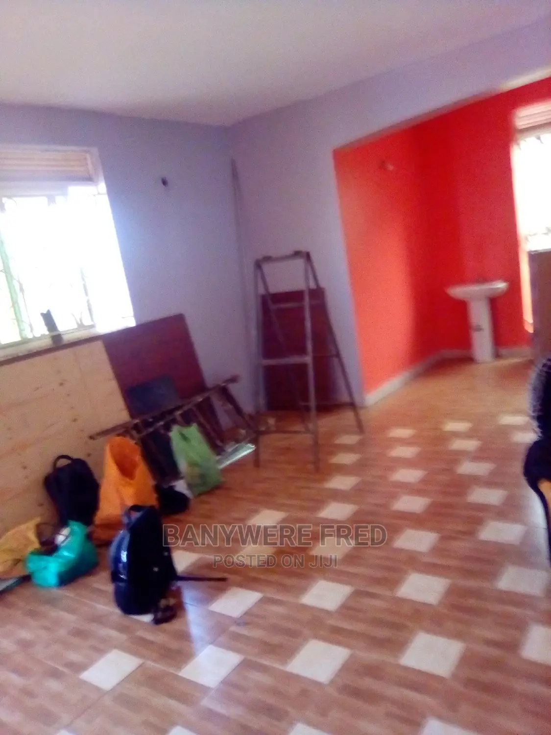 Furnished 5bdrm Apartment in Kira for Sale in Kira
