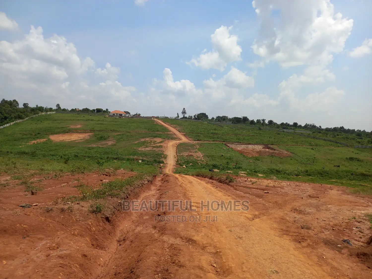 100/100 at Kasangati Gated Neihborhood ,Quicksale in Kira