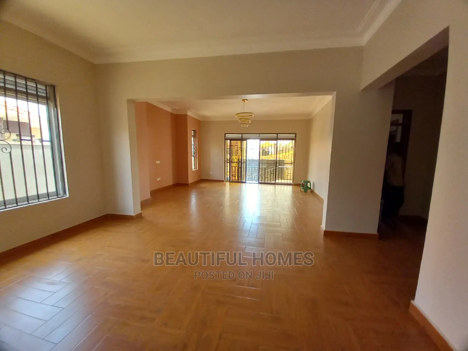 Furnished 4bdrm House in Kira Mamerito for Sale in Kira