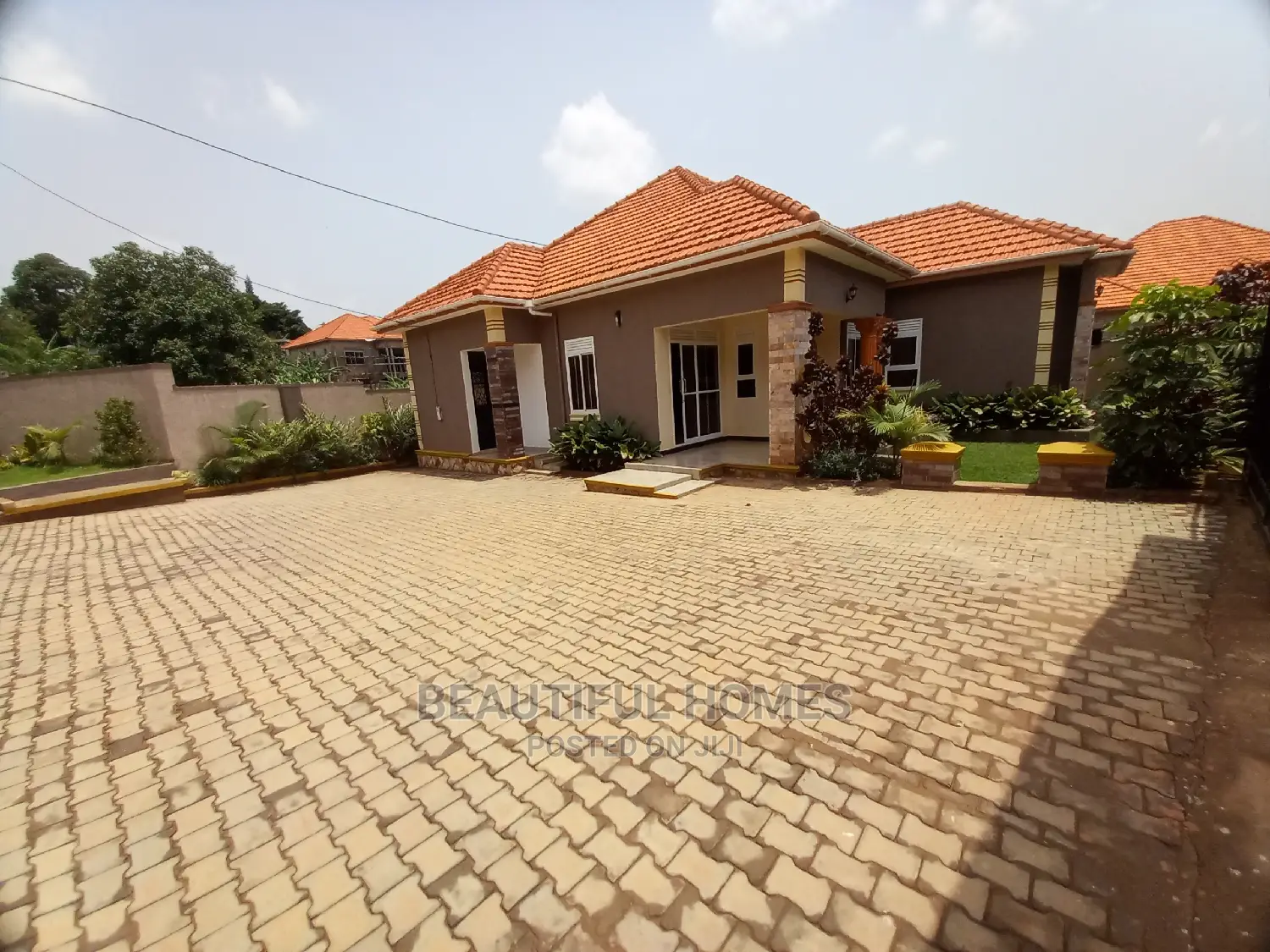 Furnished 4bdrm House in Kira Gated Estate for Sale in Kira