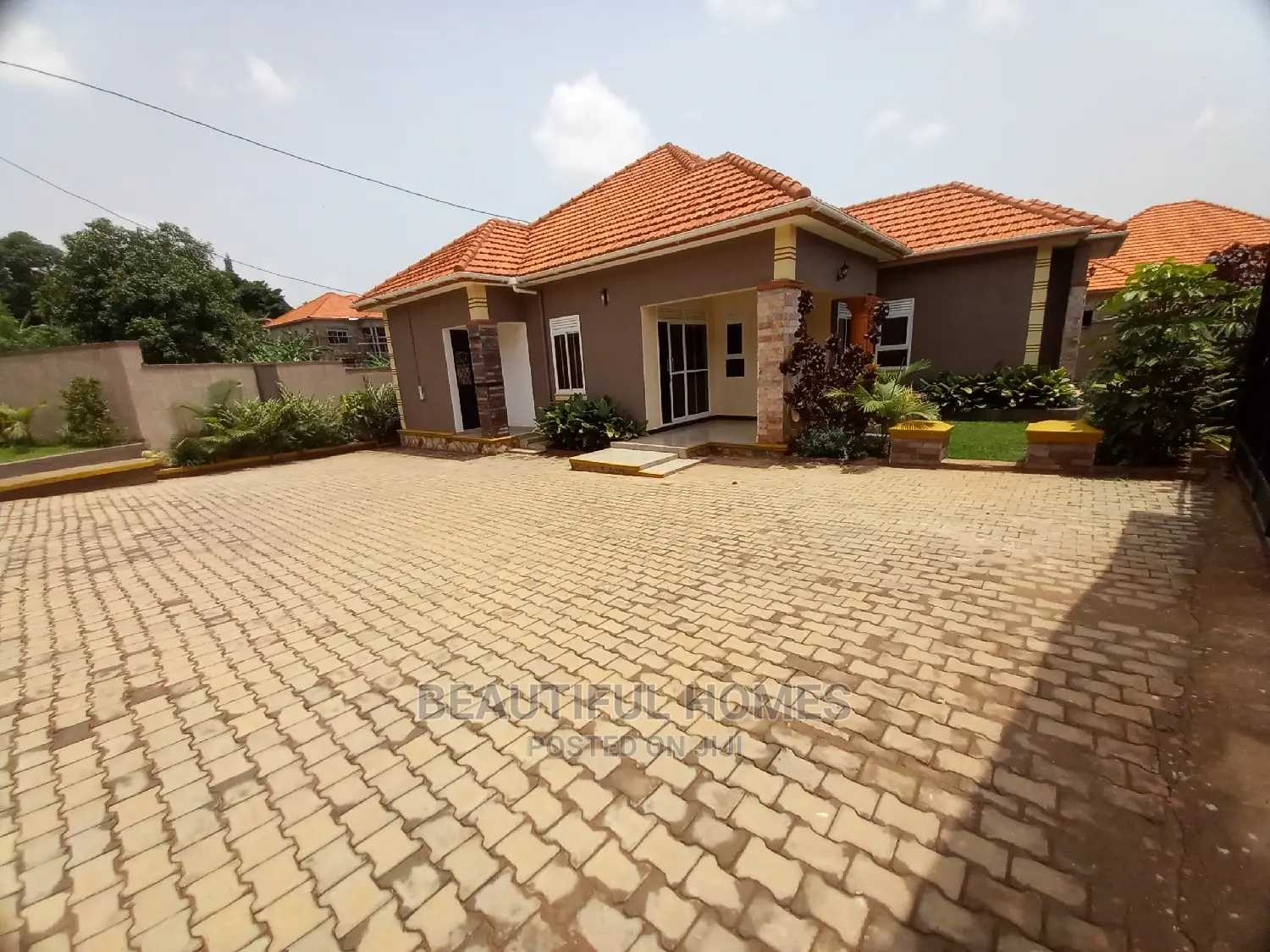 Furnished 4bdrm House in Kira Gated Estate for Sale in Kira