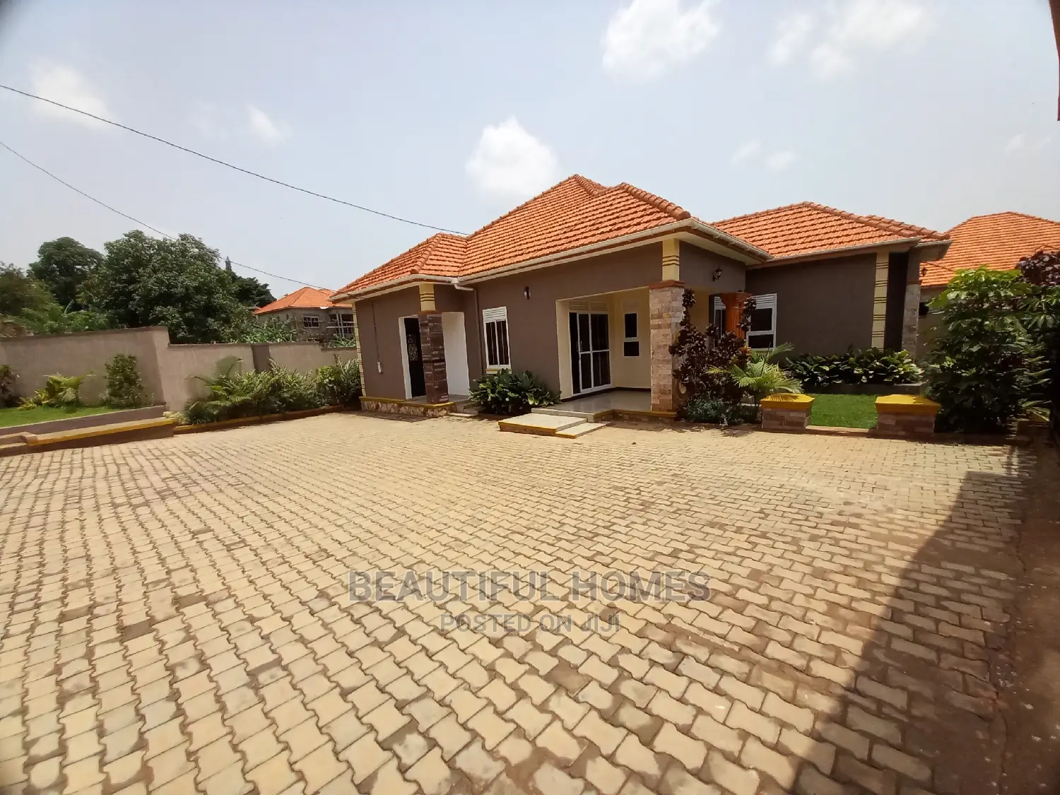 Furnished 4bdrm Bungalow in Kira Tarmacked for Sale in Kira