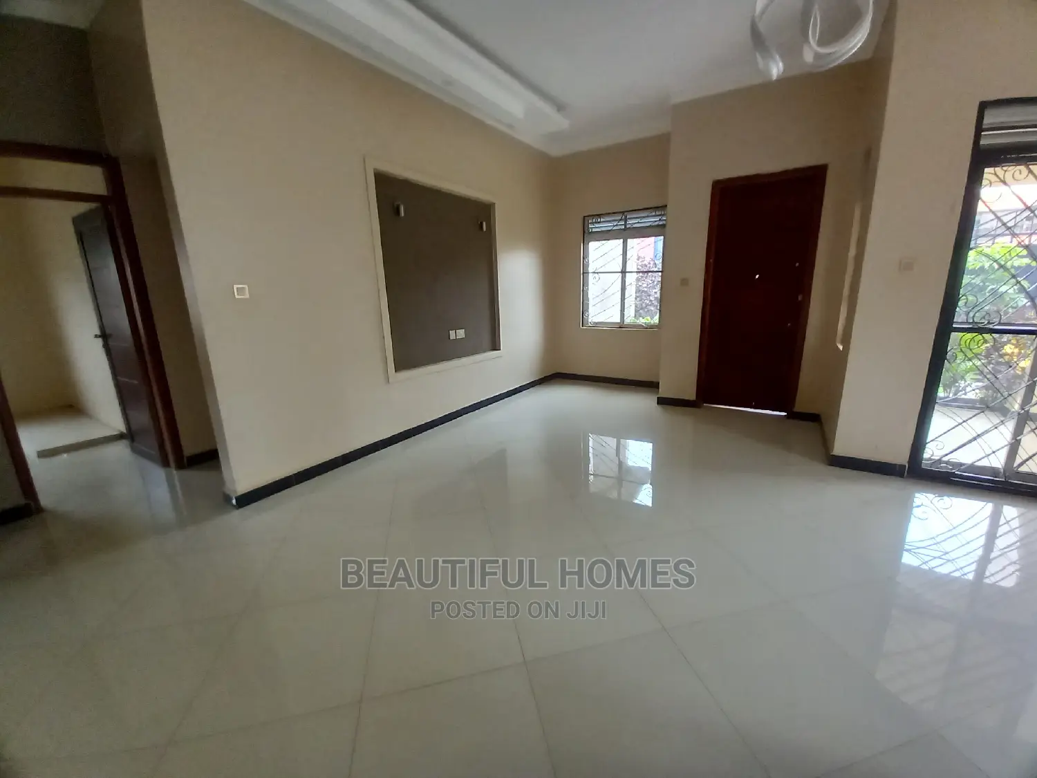 Furnished 4bdrm Bungalow in Kira Tarmacked for Sale in Kira