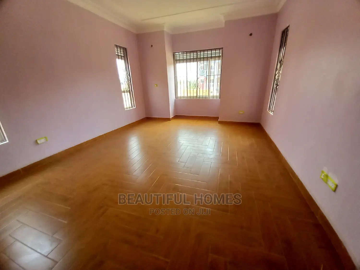 Furnished 4bdrm House in Kira Mamerito Gated for Sale in Kira